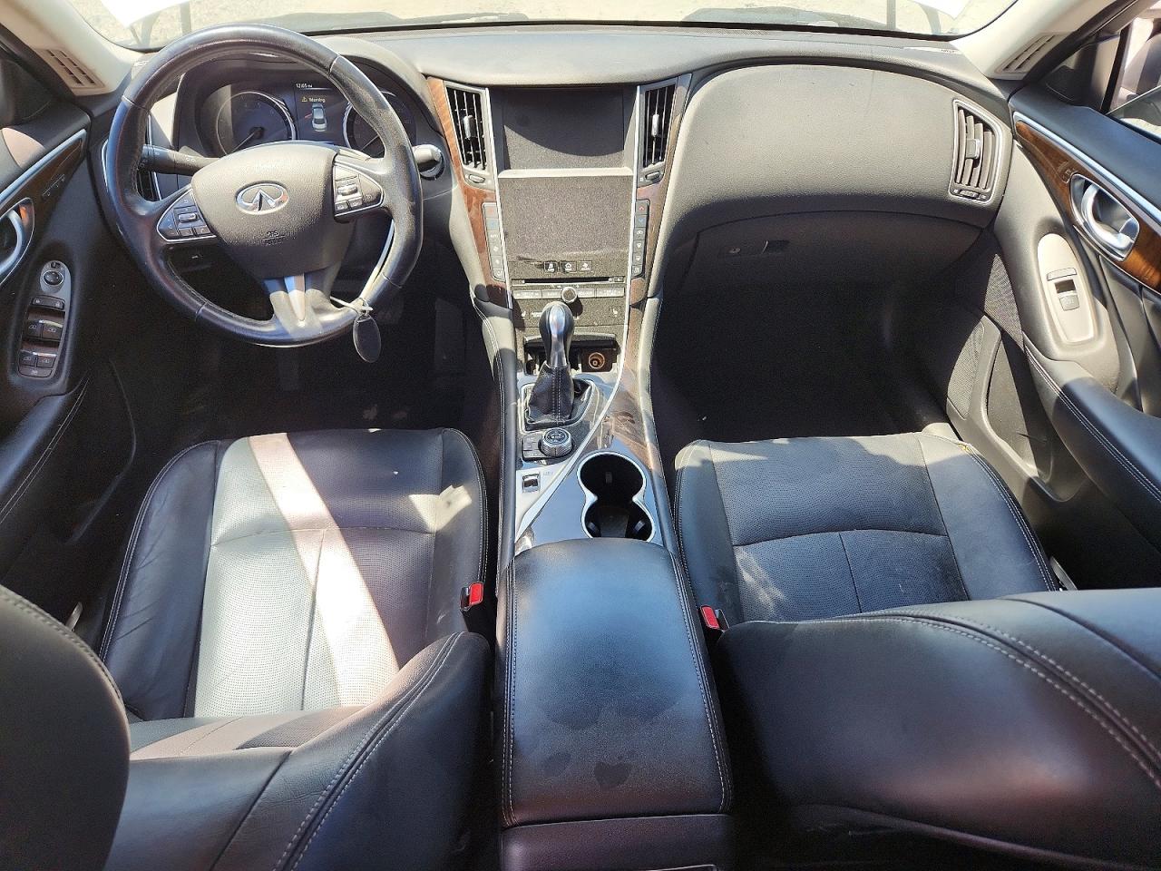 2015 Infiniti Q50 Premium White vin: JN1BV7AP4FM347186