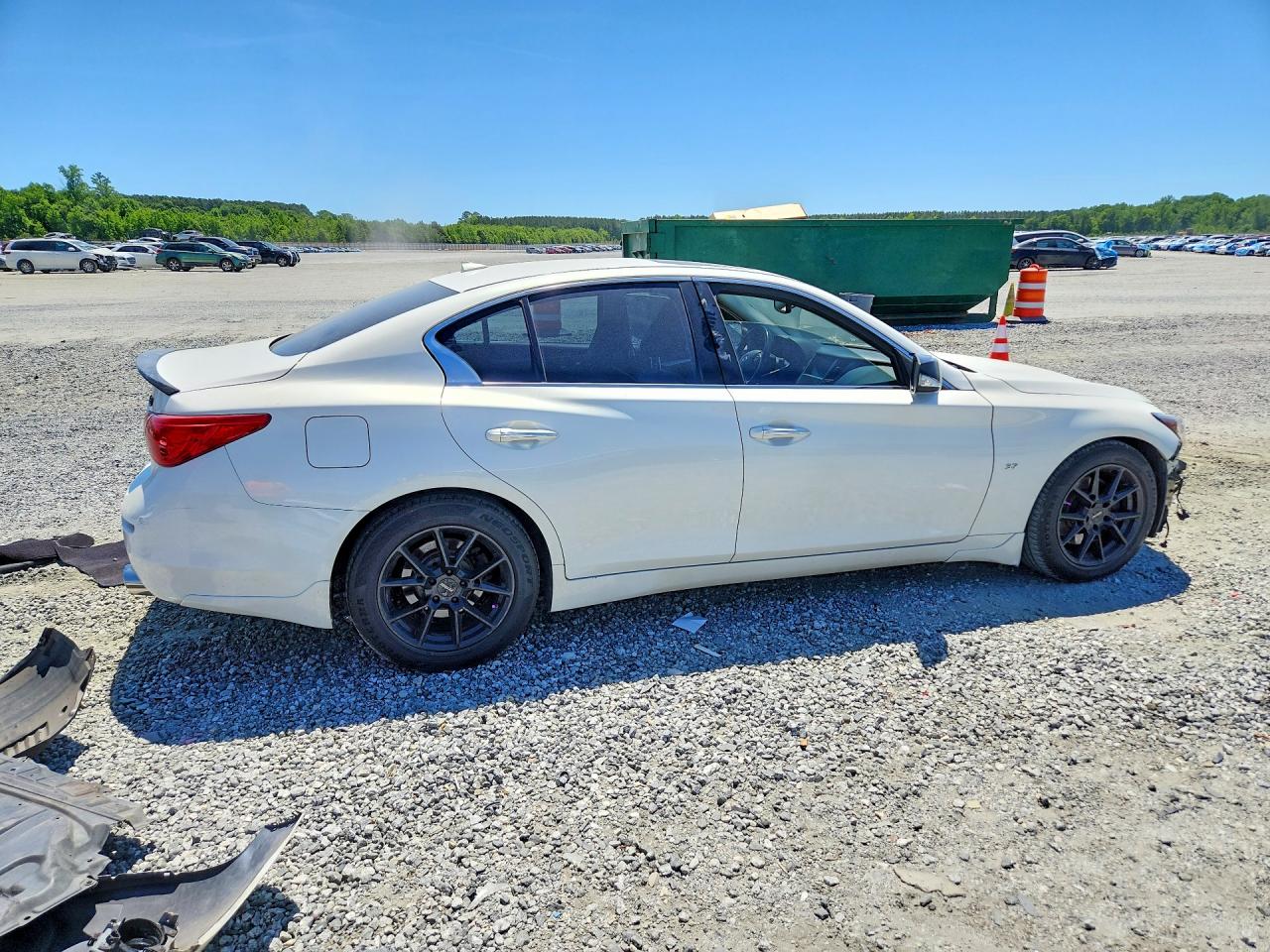 2015 Infiniti Q50 Premium White vin: JN1BV7AP4FM347186