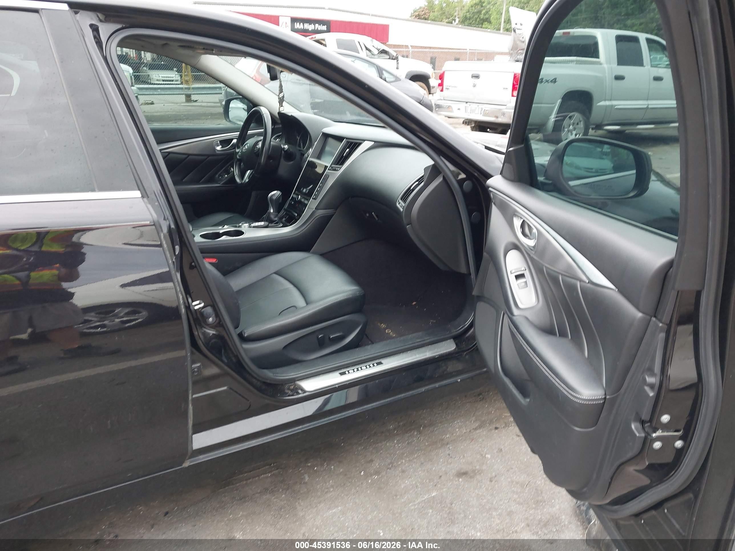 2015 Infiniti Q50 Premium Black vin: JN1BV7AP4FM348970