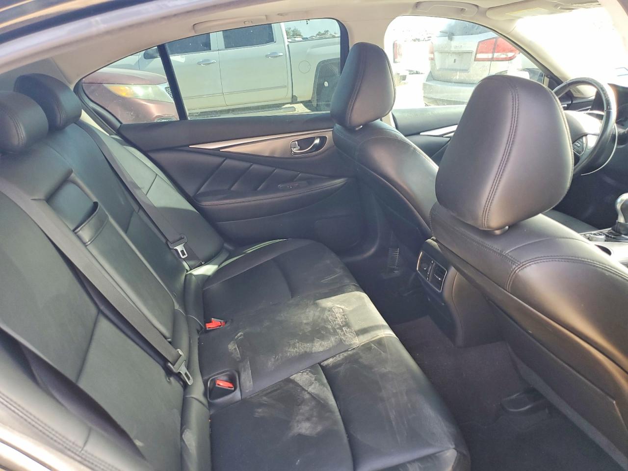 2015 Infiniti Q50 Base Black vin: JN1BV7AP4FM352033