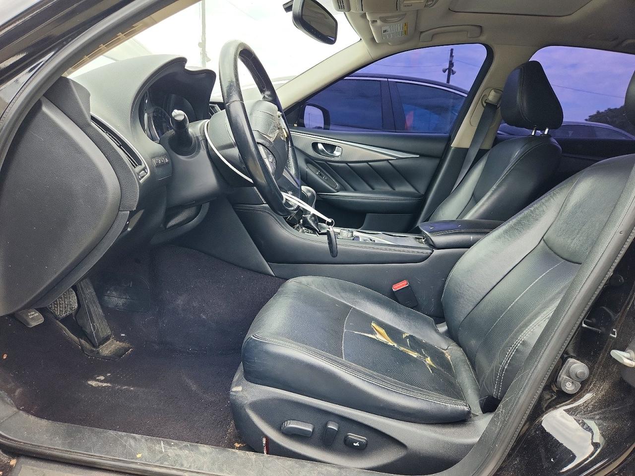 2015 Infiniti Q50 Premium Black vin: JN1BV7AP4FM355210