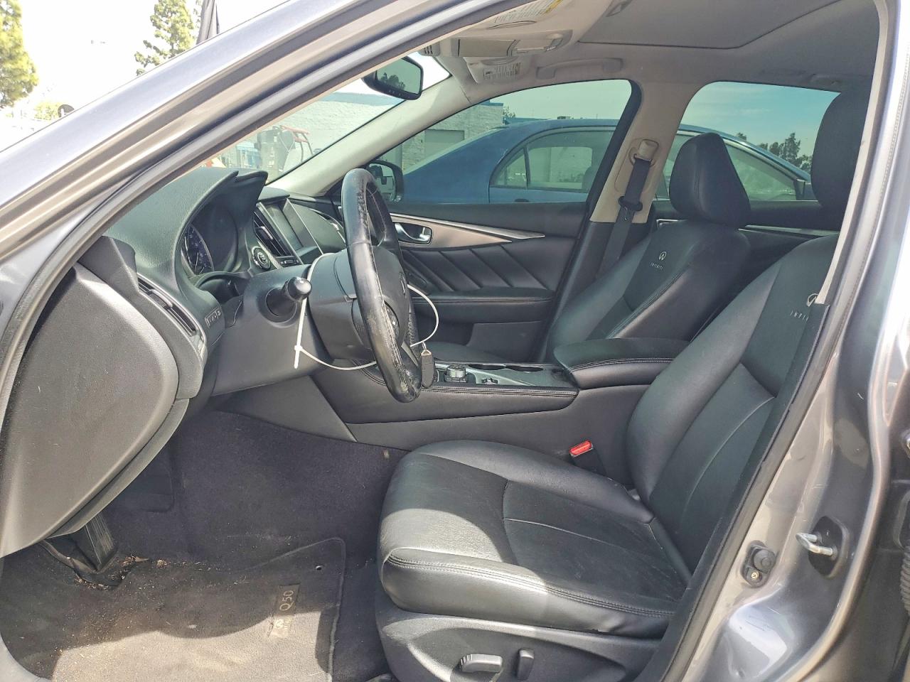 2014 Infiniti Q50 Base Silver vin: JN1BV7AP5EM671293