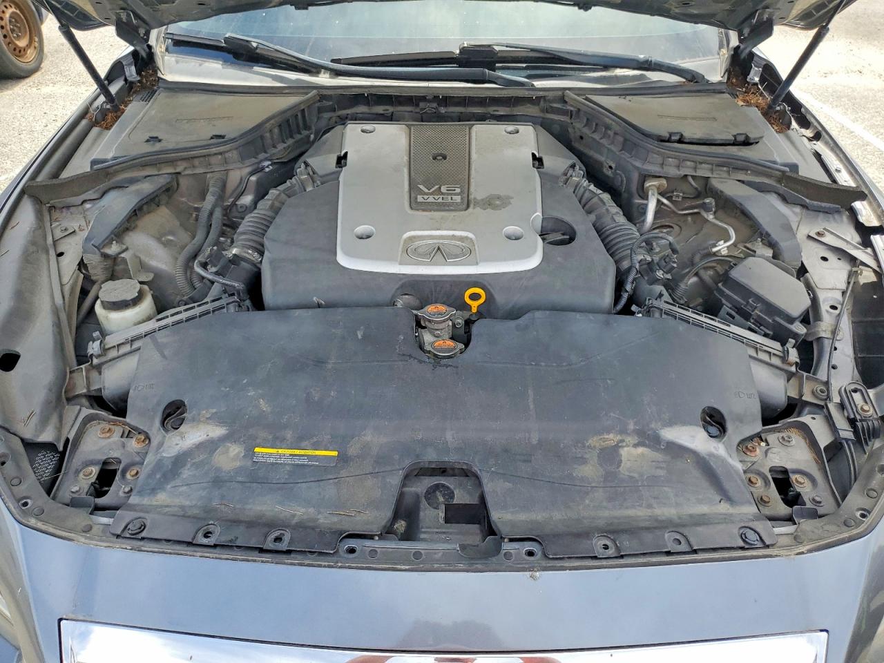 2014 Infiniti Q50 Base Silver vin: JN1BV7AP5EM671293