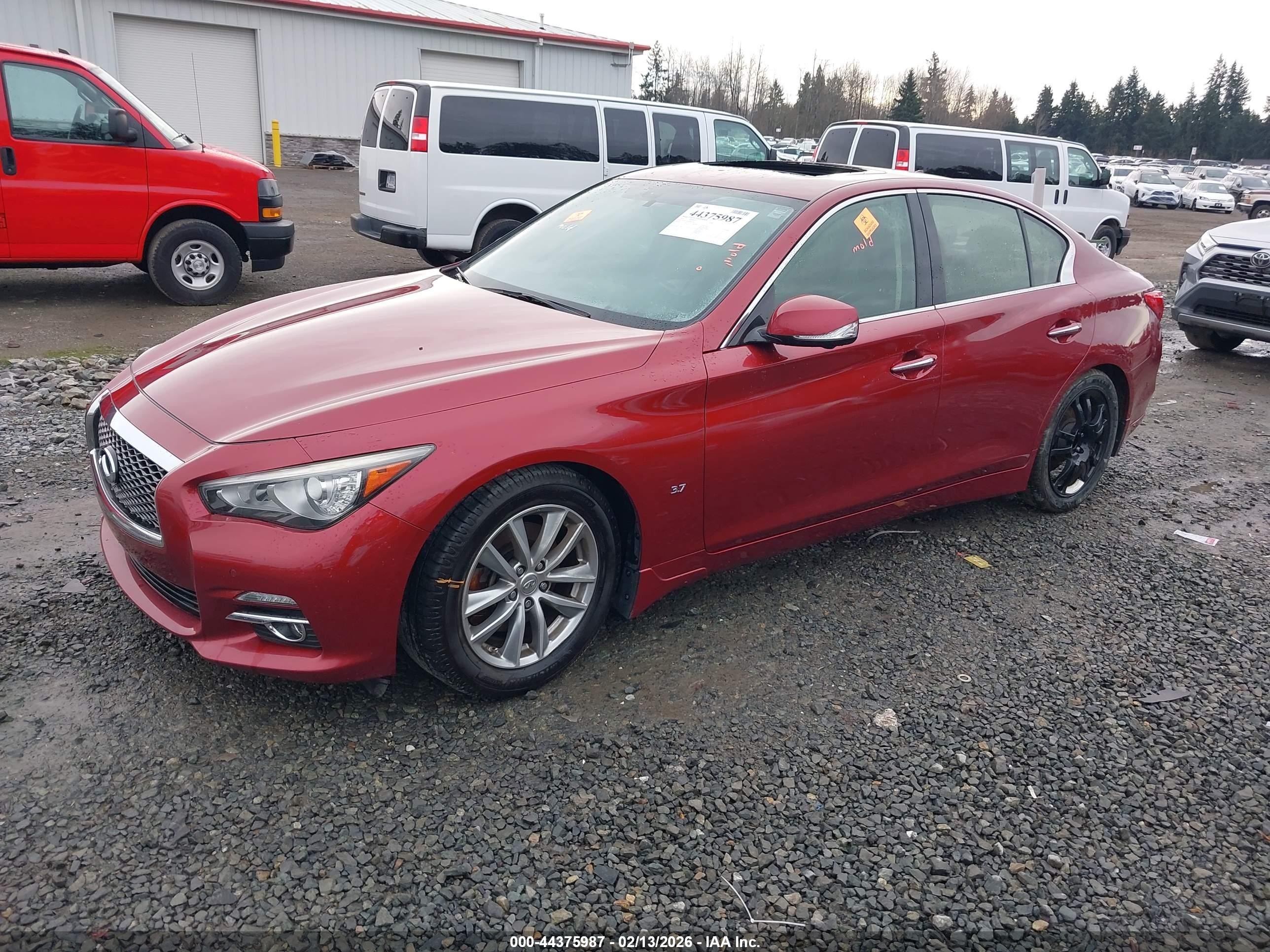 2014 Infiniti Q50 Premium Красный vin: JN1BV7AP5EM672587
