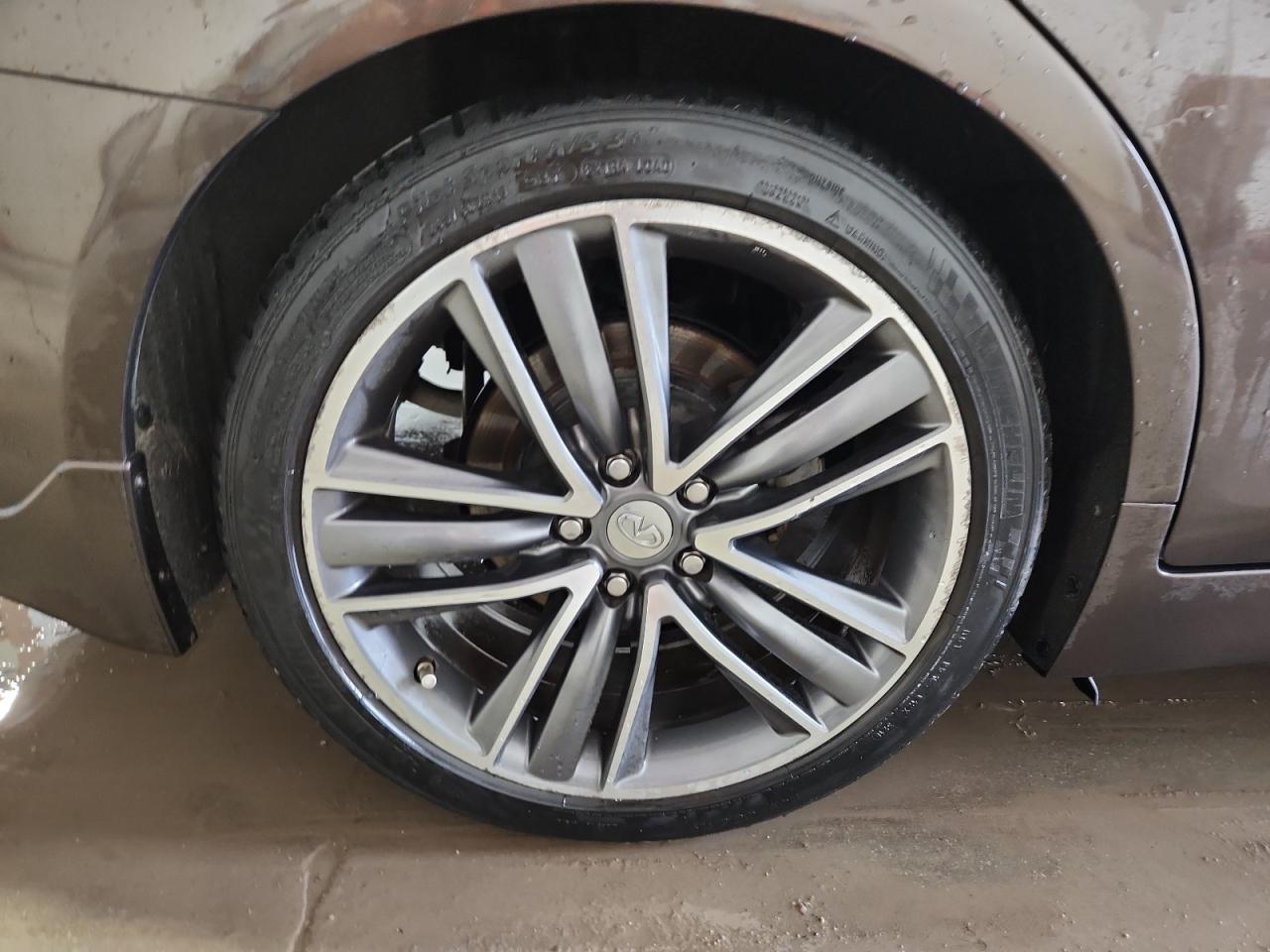2014 Infiniti Q50 Base Brown vin: JN1BV7AP5EM674856 Damage: Right Rear Wheel, Curb Rash, 5 To 6 Inches