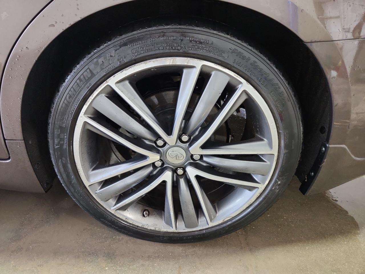 2014 Infiniti Q50 Base Brown vin: JN1BV7AP5EM674856 Damage: Left Rear Wheel, Curb Rash, 6 To 7 Inches