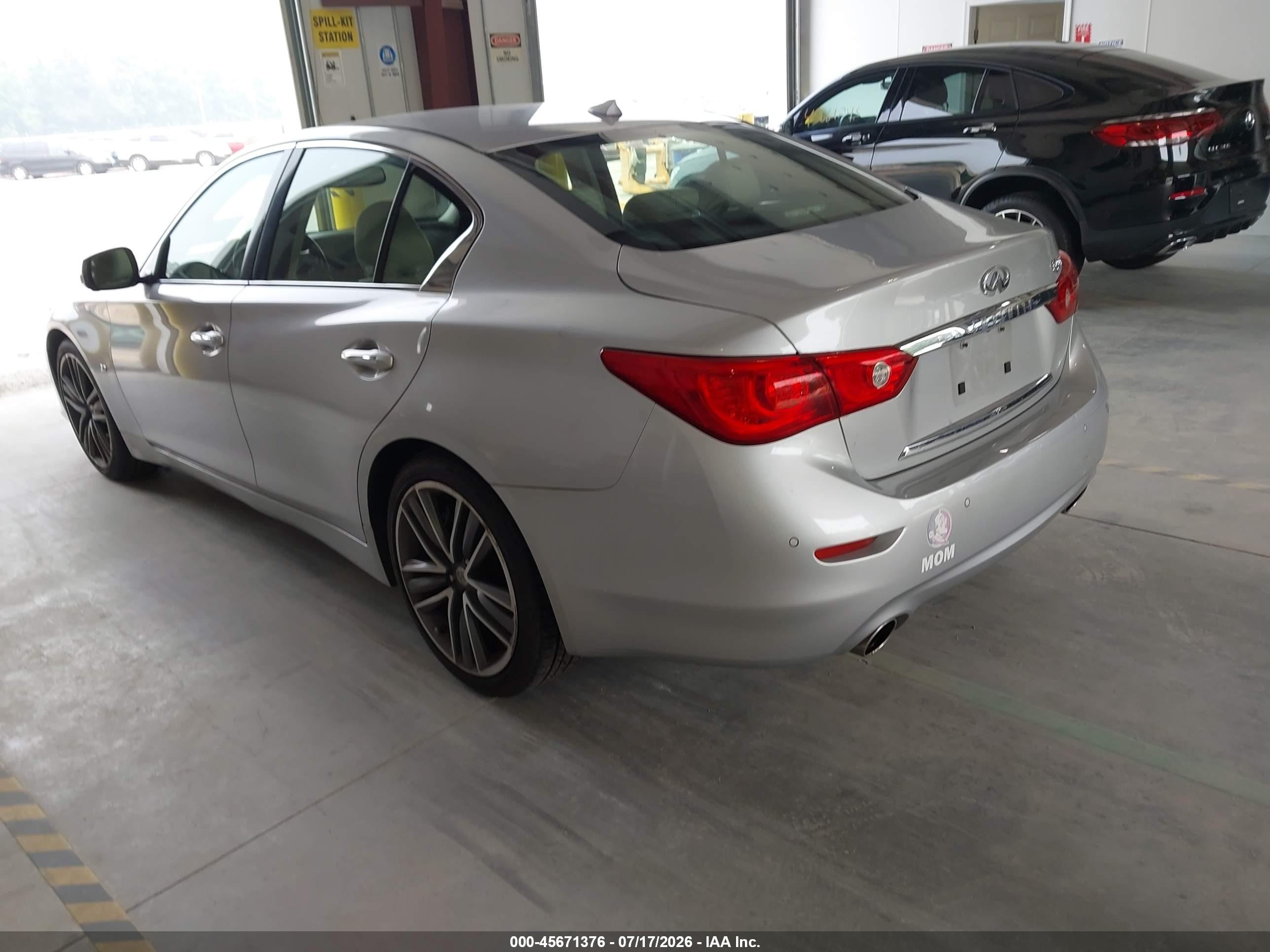 2014 Infiniti Q50 Sport Silver vin: JN1BV7AP5EM677997