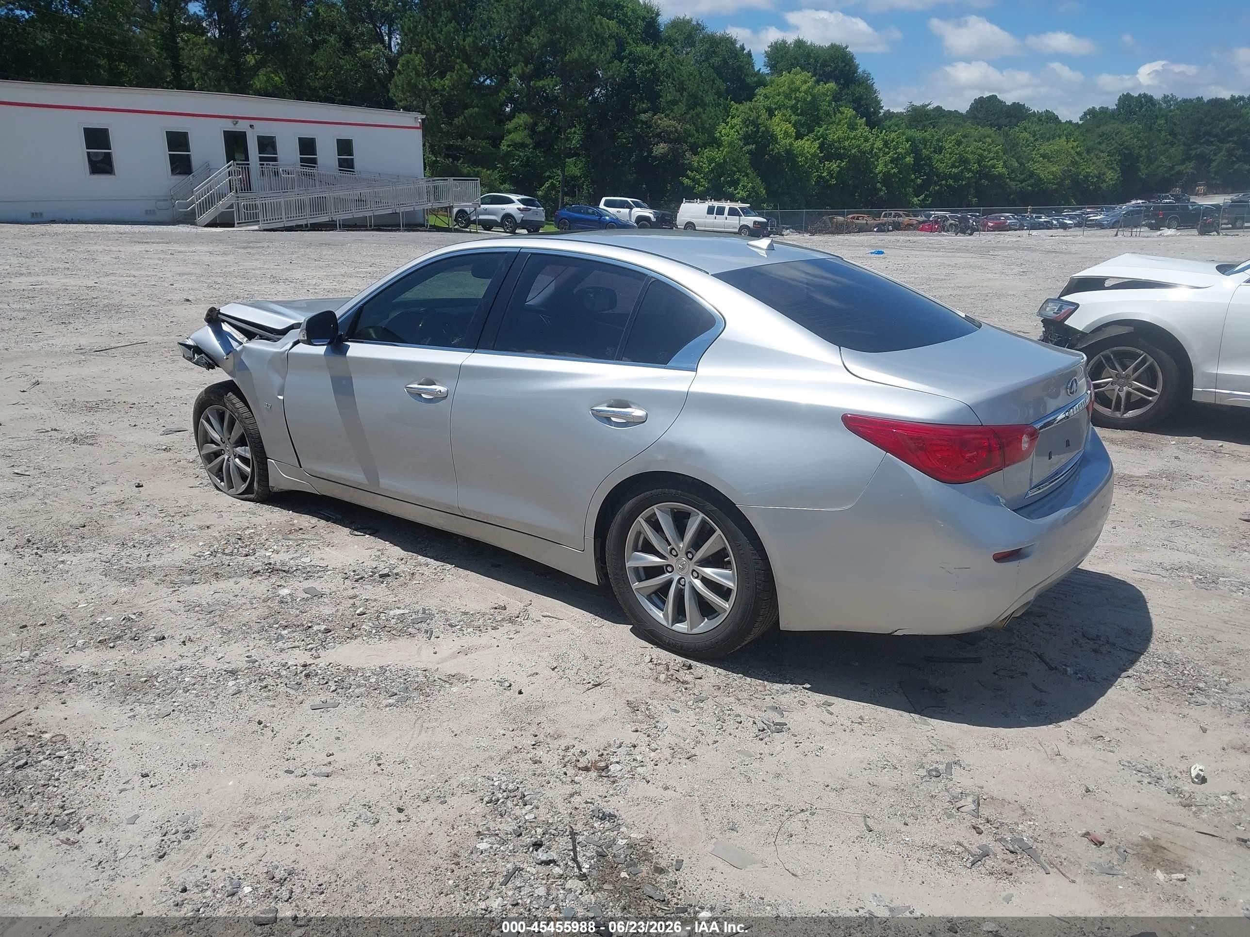 2014 Infiniti Q50 Premium Silver vin: JN1BV7AP5EM682584
