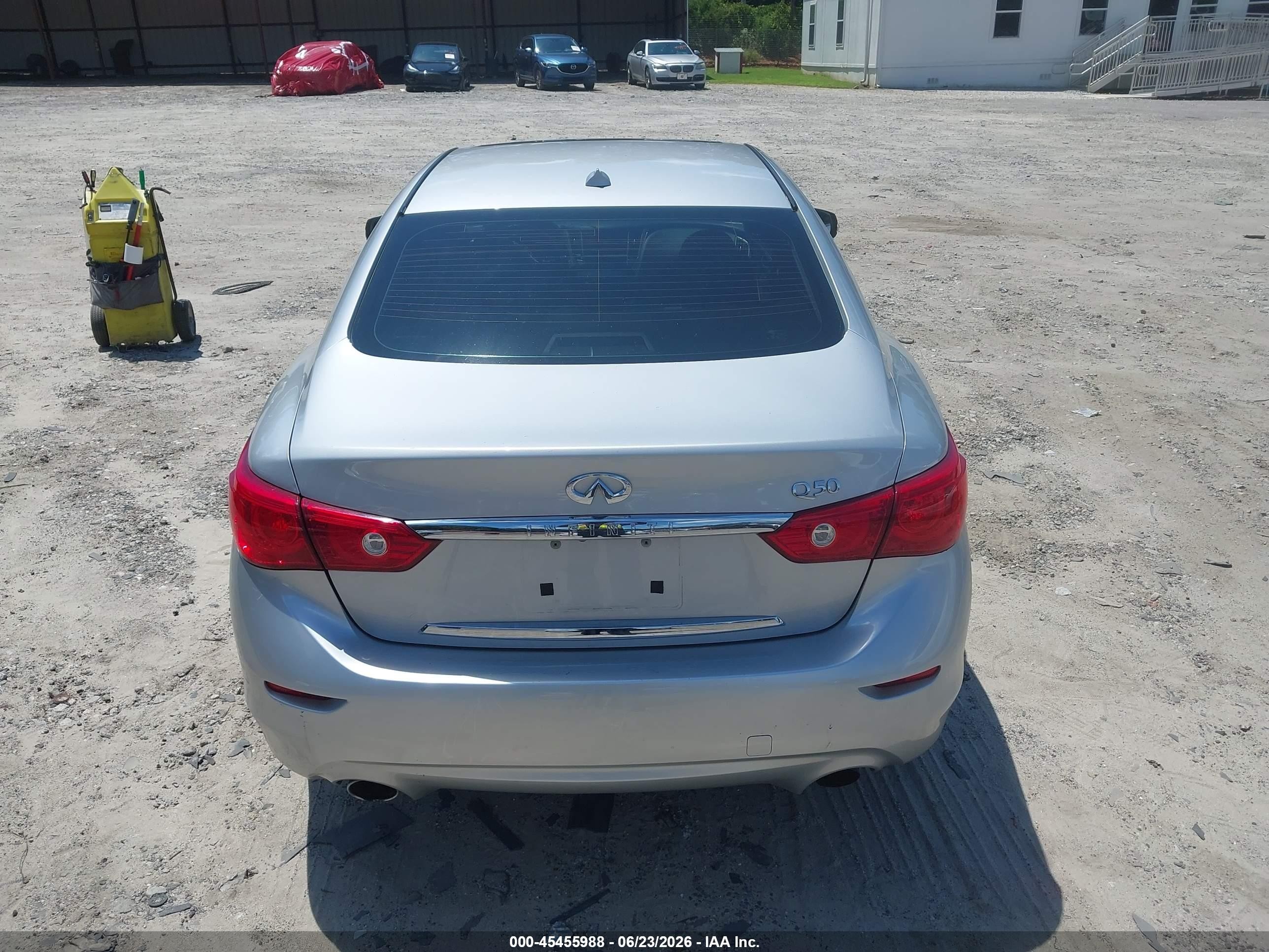 2014 Infiniti Q50 Premium Silver vin: JN1BV7AP5EM682584