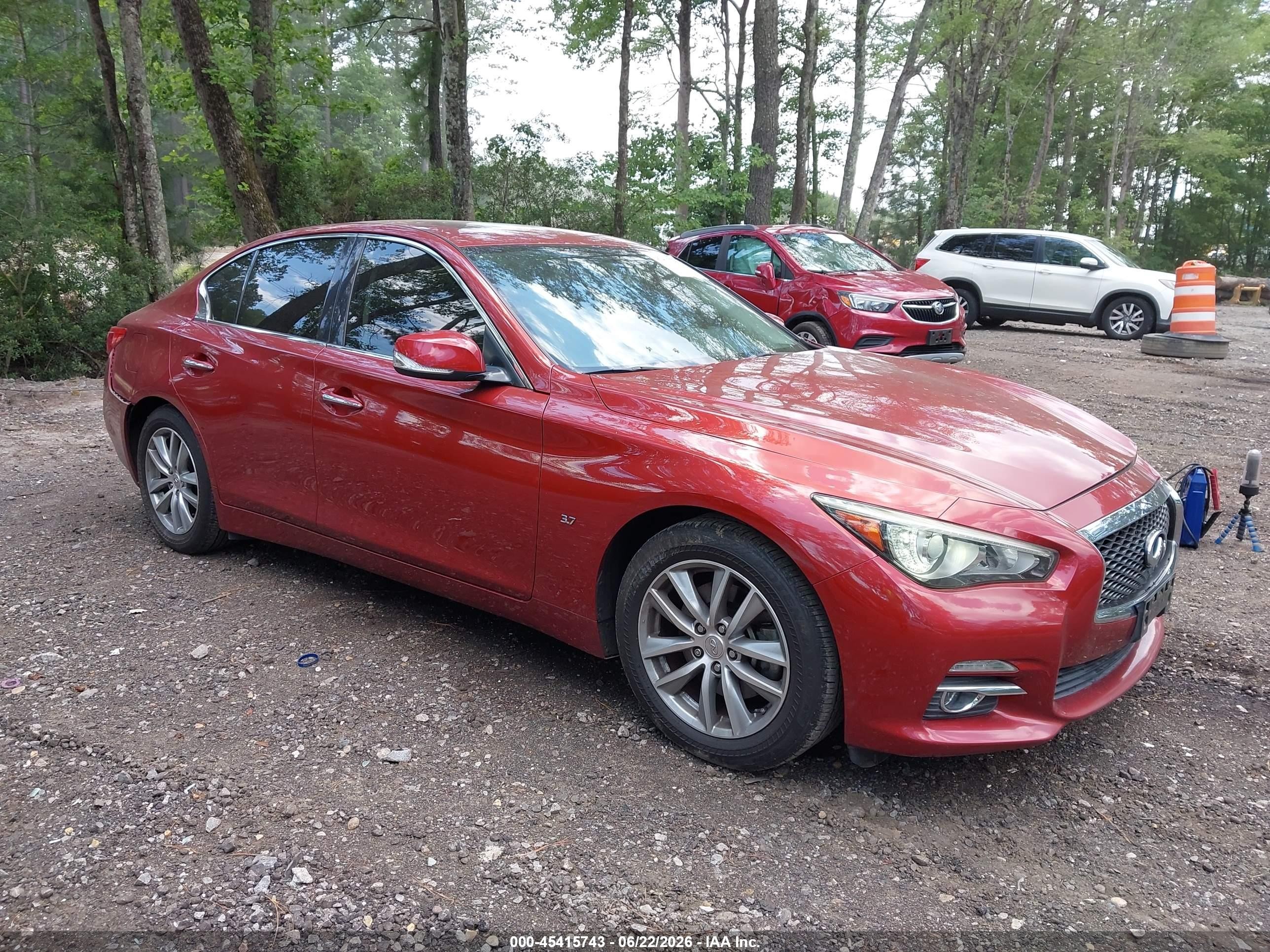 2014 Infiniti Q50   Красный vin: JN1BV7AP5EM683203