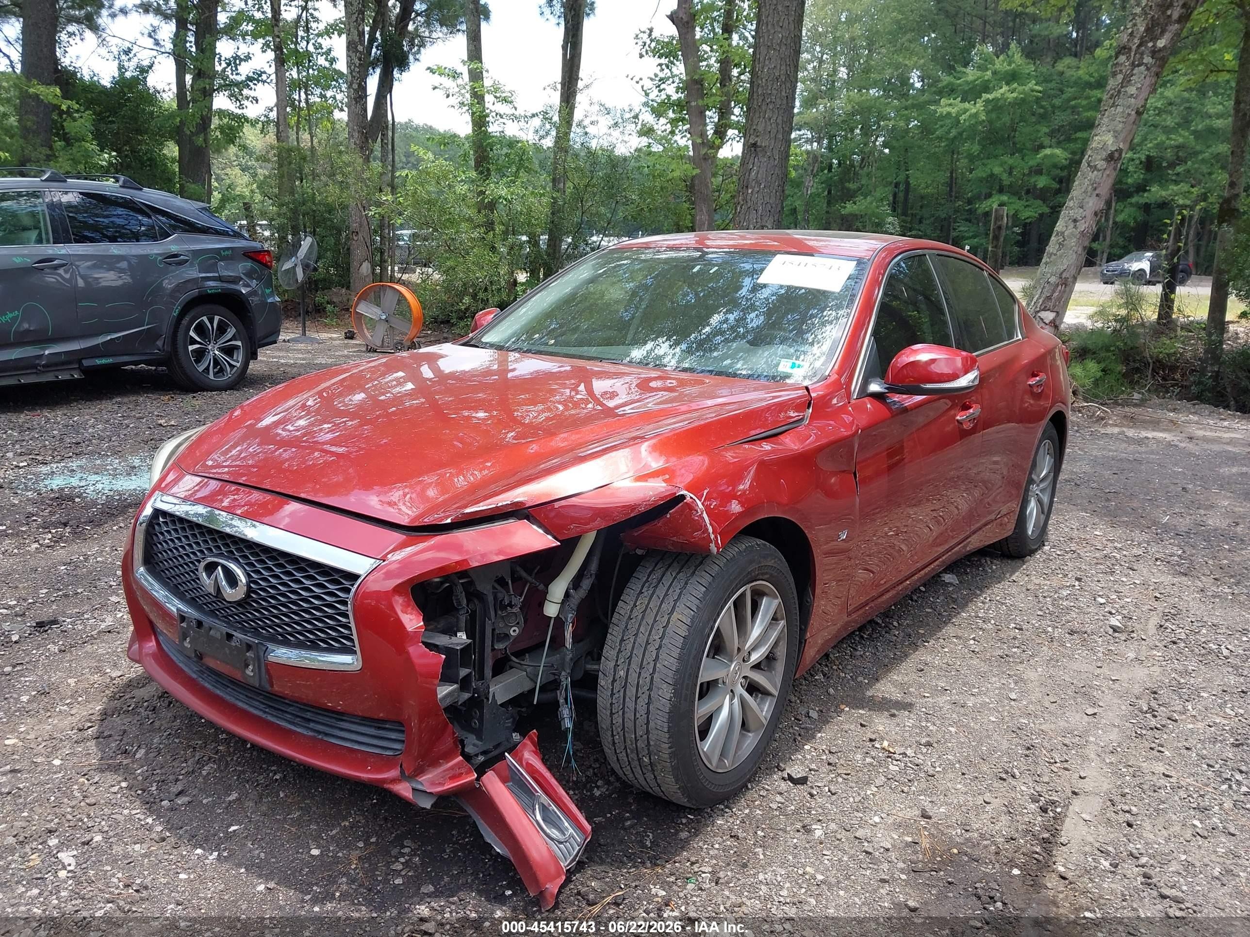 2014 Infiniti Q50   Красный vin: JN1BV7AP5EM683203