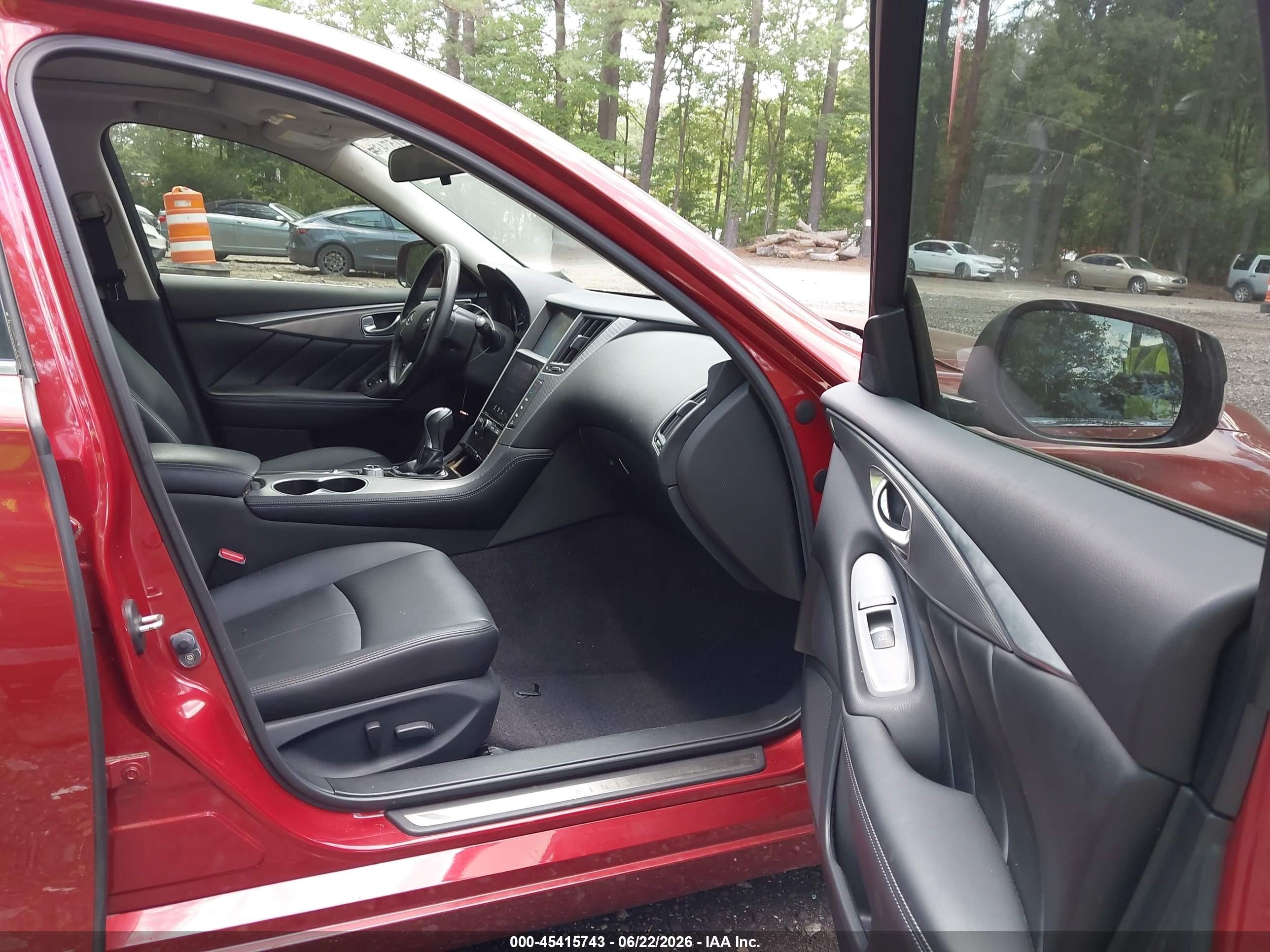 2014 Infiniti Q50   Красный vin: JN1BV7AP5EM683203