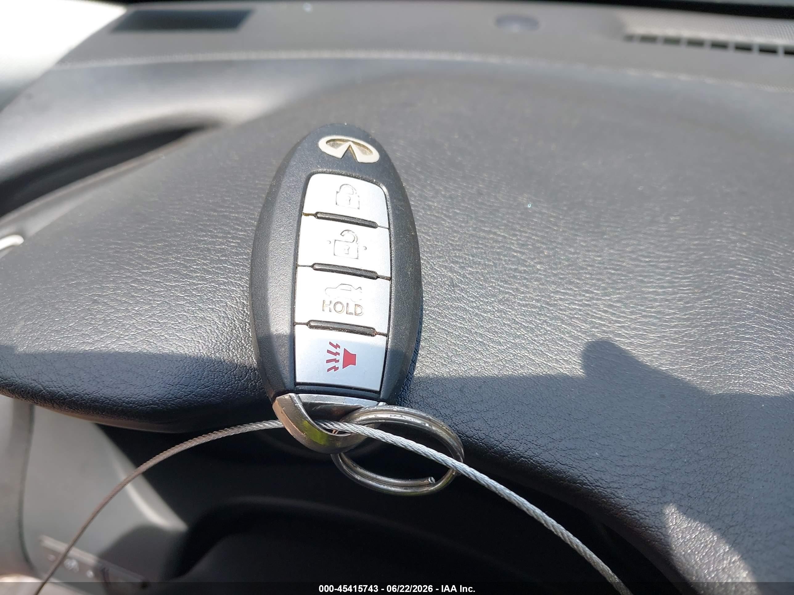 2014 Infiniti Q50   Красный vin: JN1BV7AP5EM683203