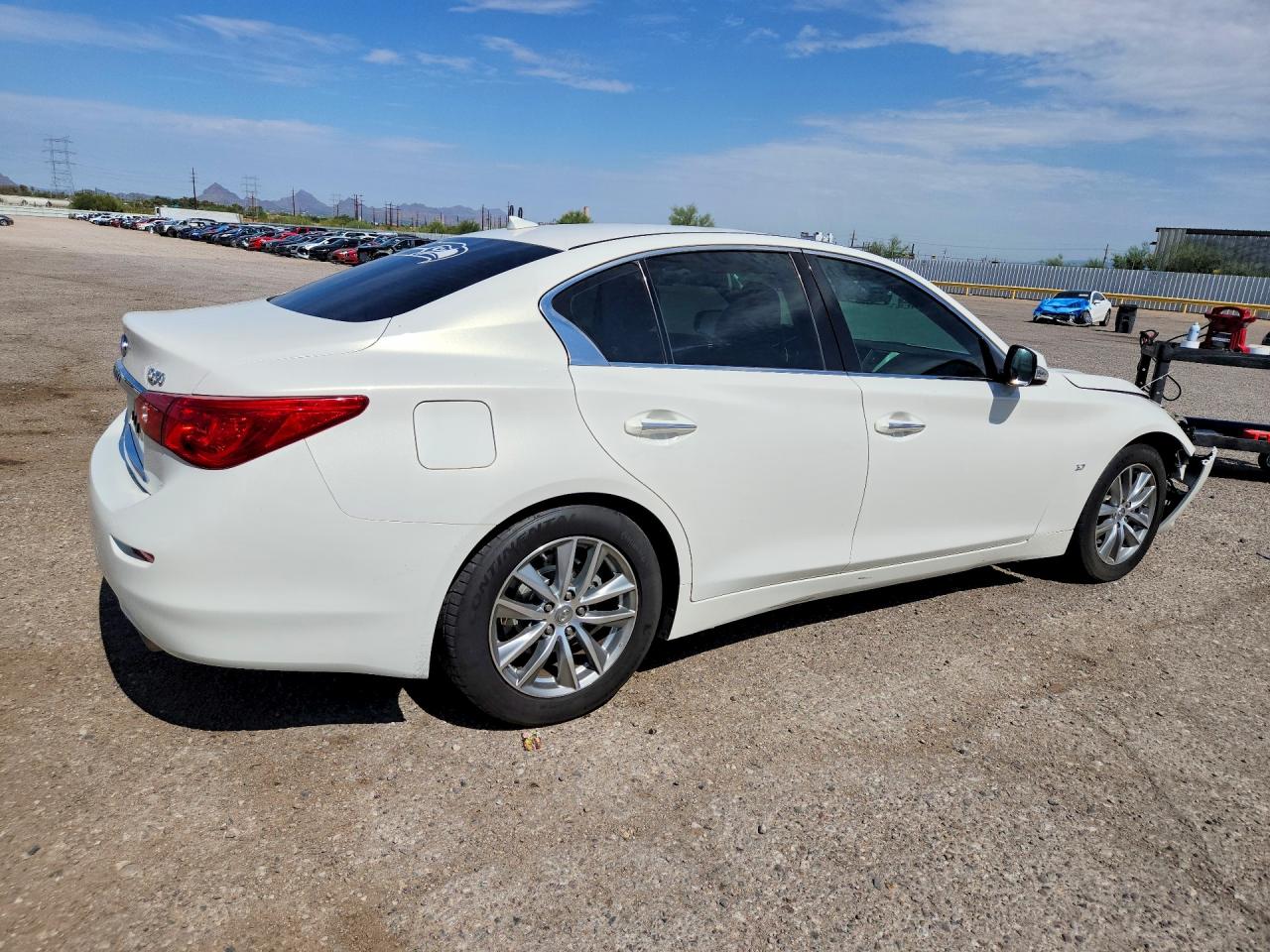 2015 Infiniti Q50 Premium White vin: JN1BV7AP5FM331496
