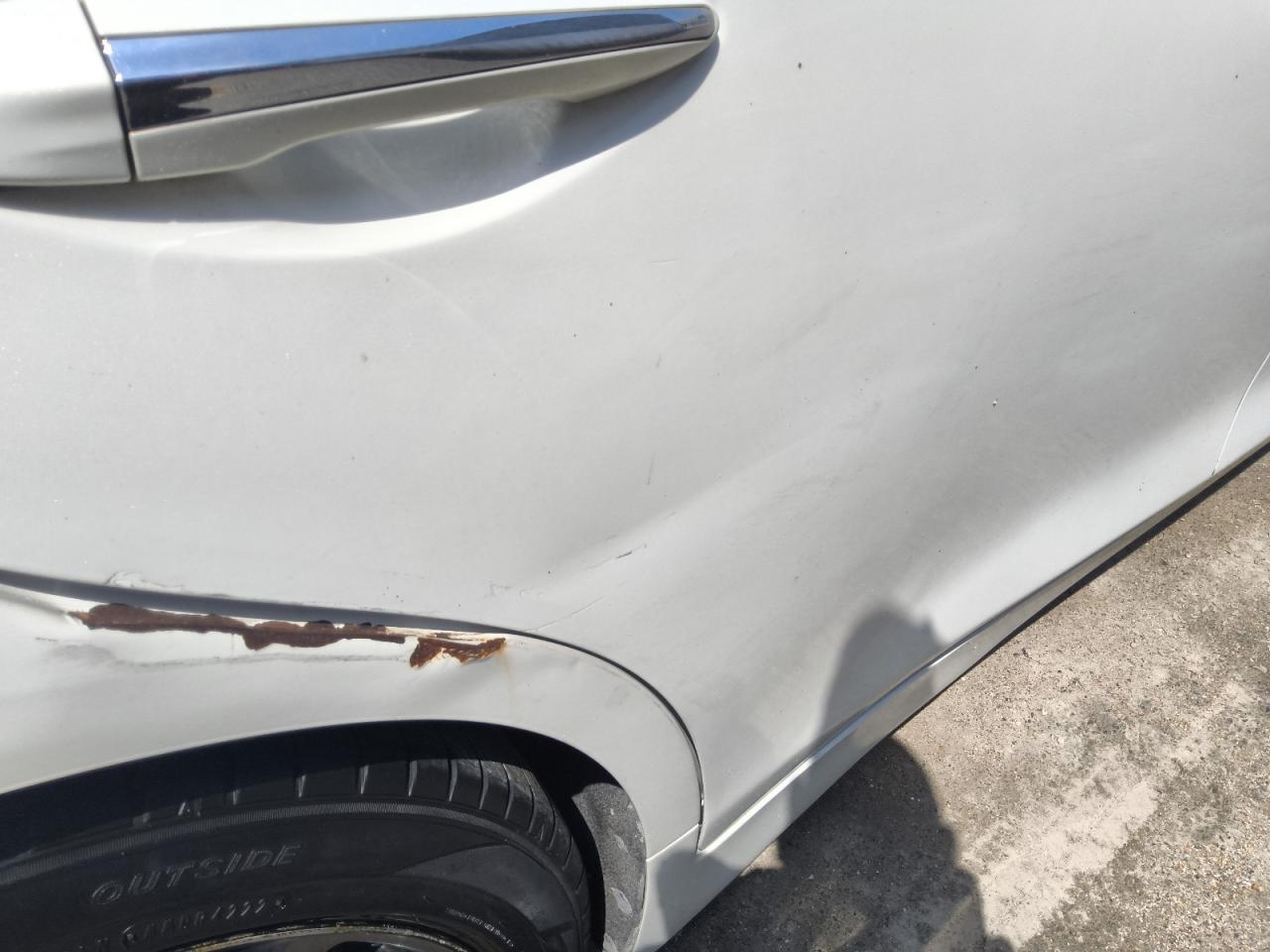 2015 Infiniti Q50 Sport White vin: JN1BV7AP5FM340232 Damage: Right Rear Door, Dent(S) W/ Paint Dmg, 9 To 10 Inches