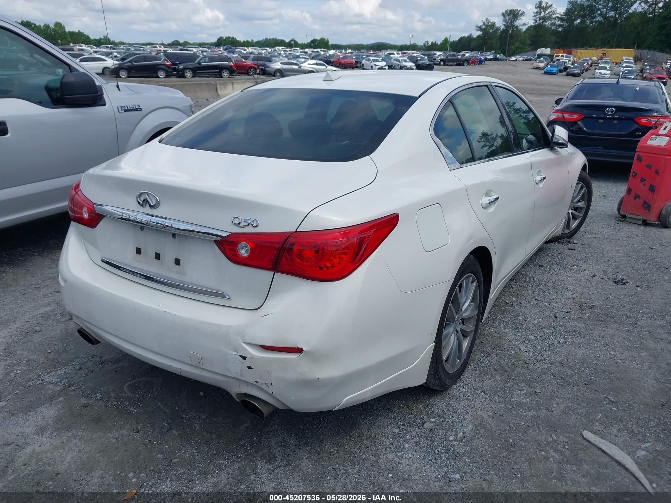 2015 Infiniti Q50 Premium White vin: JN1BV7AP5FM344099