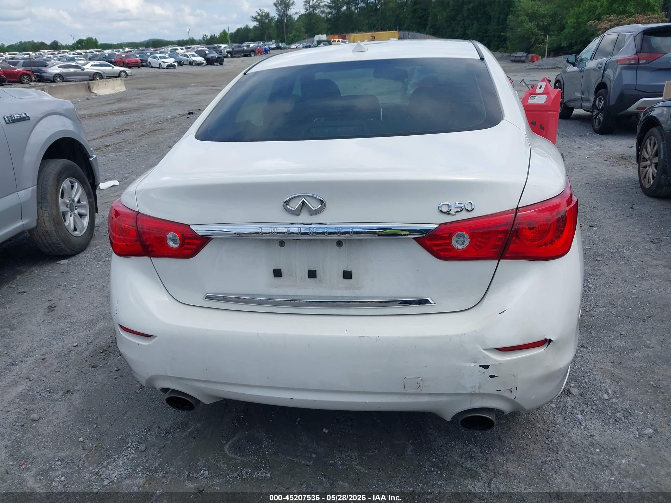 2015 Infiniti Q50 Premium White vin: JN1BV7AP5FM344099
