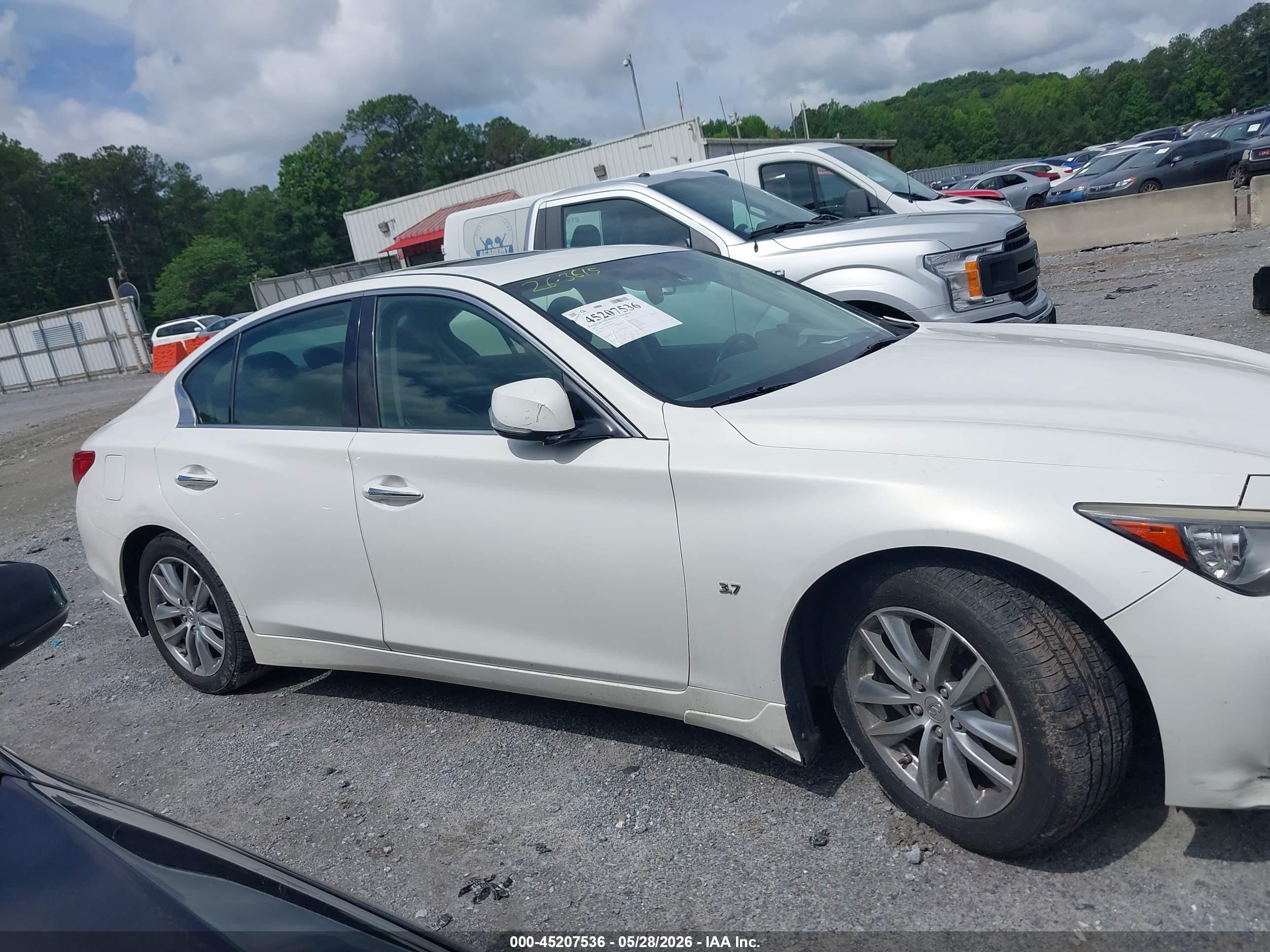 2015 Infiniti Q50 Premium White vin: JN1BV7AP5FM344099