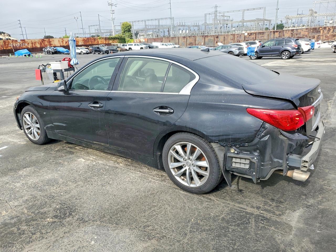 2015 Infiniti Q50 Premium Black vin: JN1BV7AP5FM344457