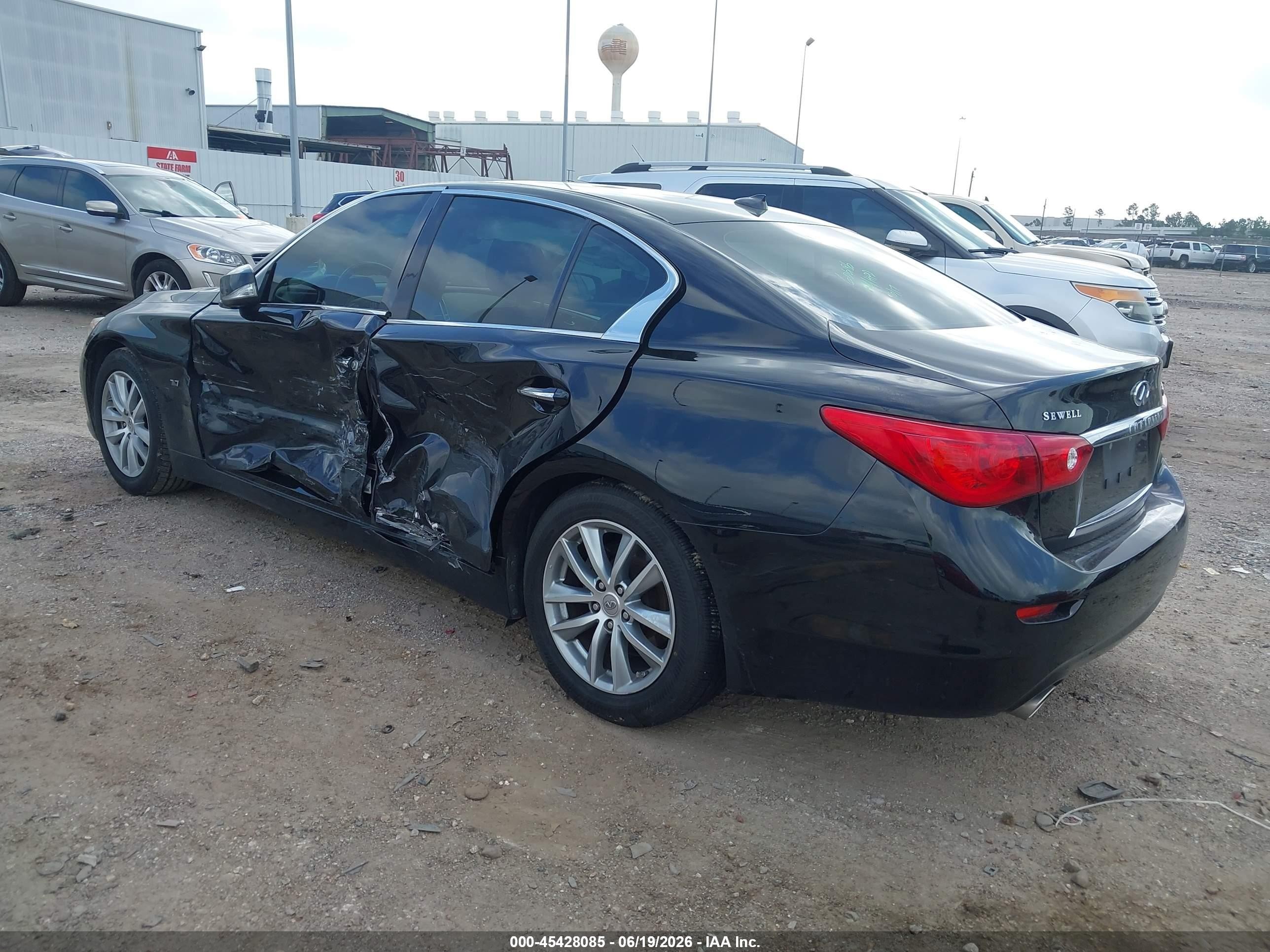 2015 Infiniti Q50 Premium Black vin: JN1BV7AP5FM345530