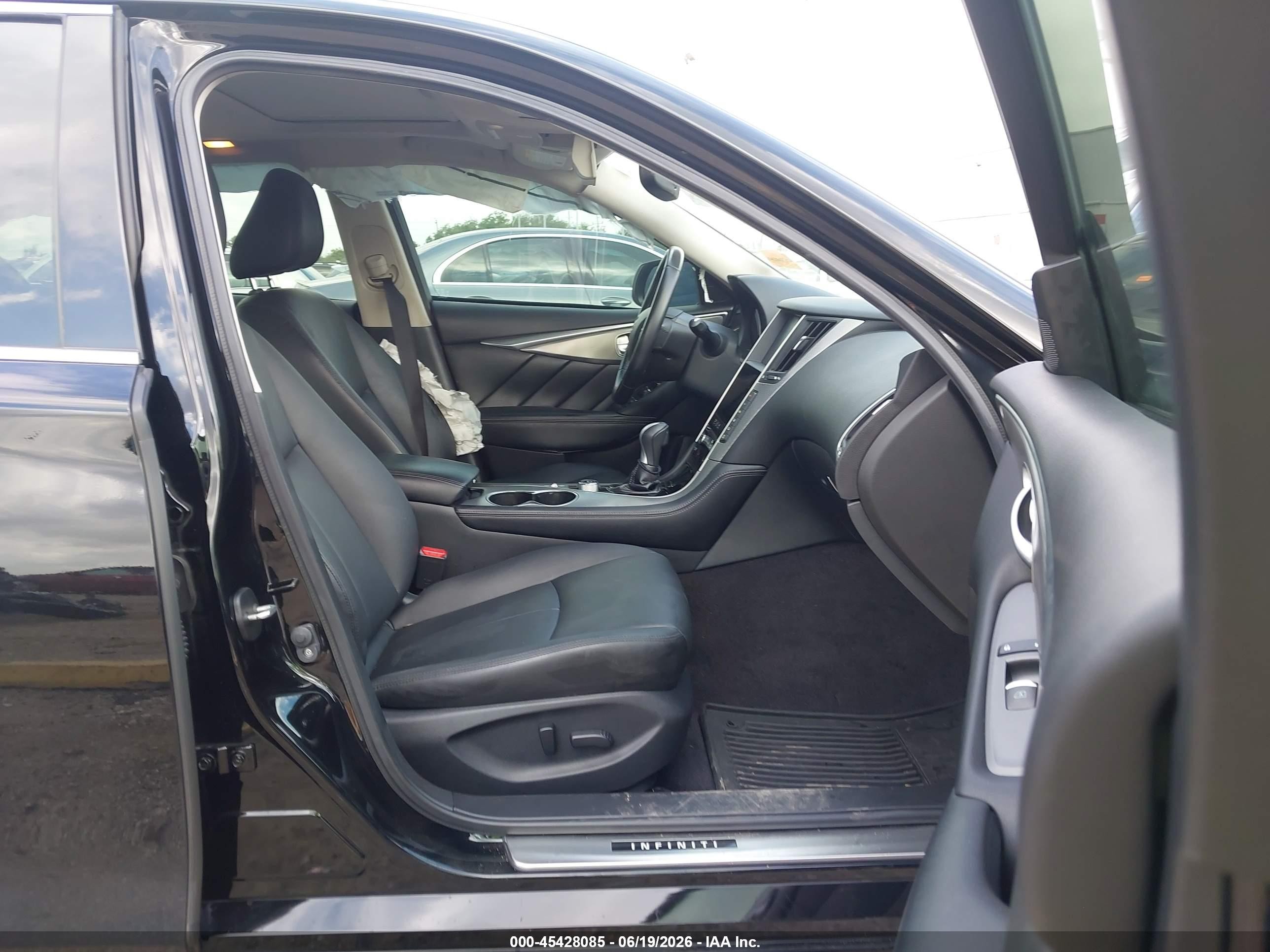 2015 Infiniti Q50 Premium Black vin: JN1BV7AP5FM345530