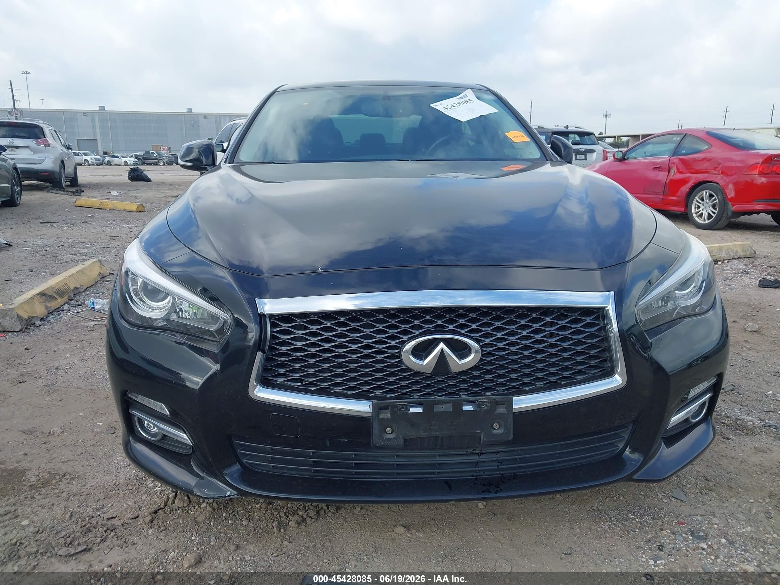 2015 Infiniti Q50 Premium Black vin: JN1BV7AP5FM345530