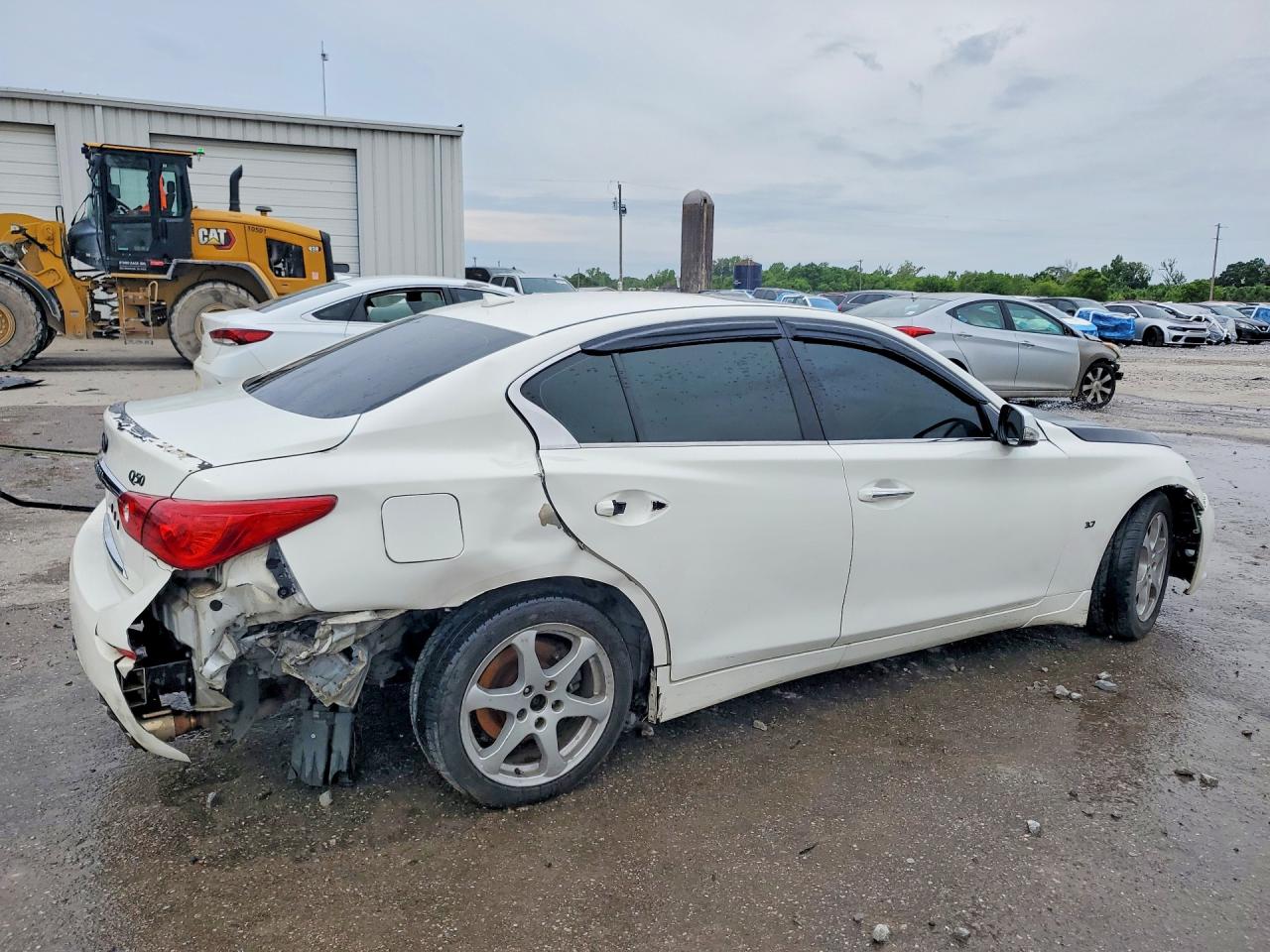 2015 Infiniti Q50 Premium White vin: JN1BV7AP5FM347990