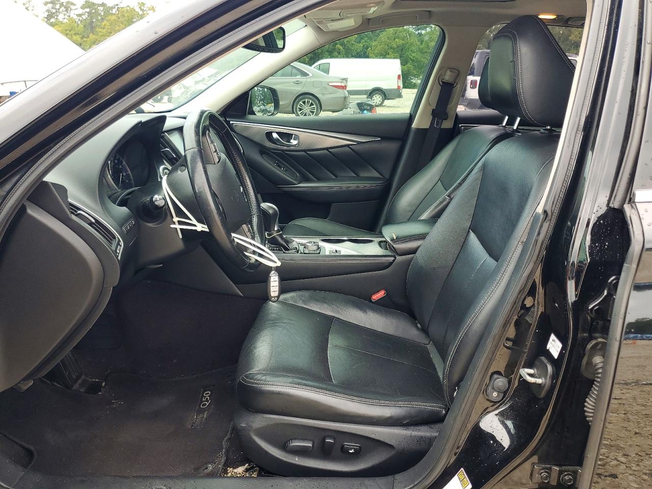 2015 Infiniti Q50 Premium Black vin: JN1BV7AP5FM348511