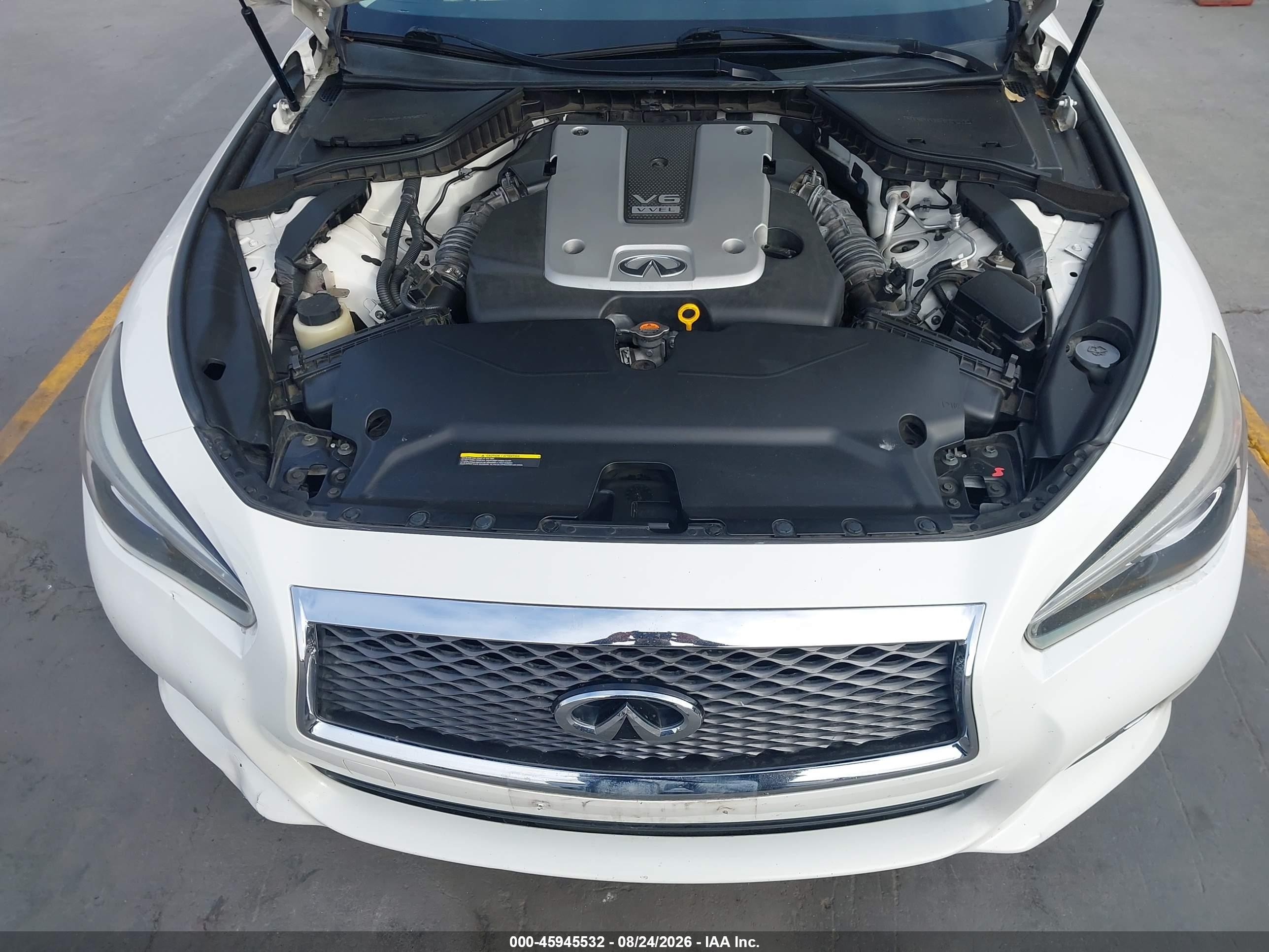 2015 Infiniti Q50   White vin: JN1BV7AP5FM352882