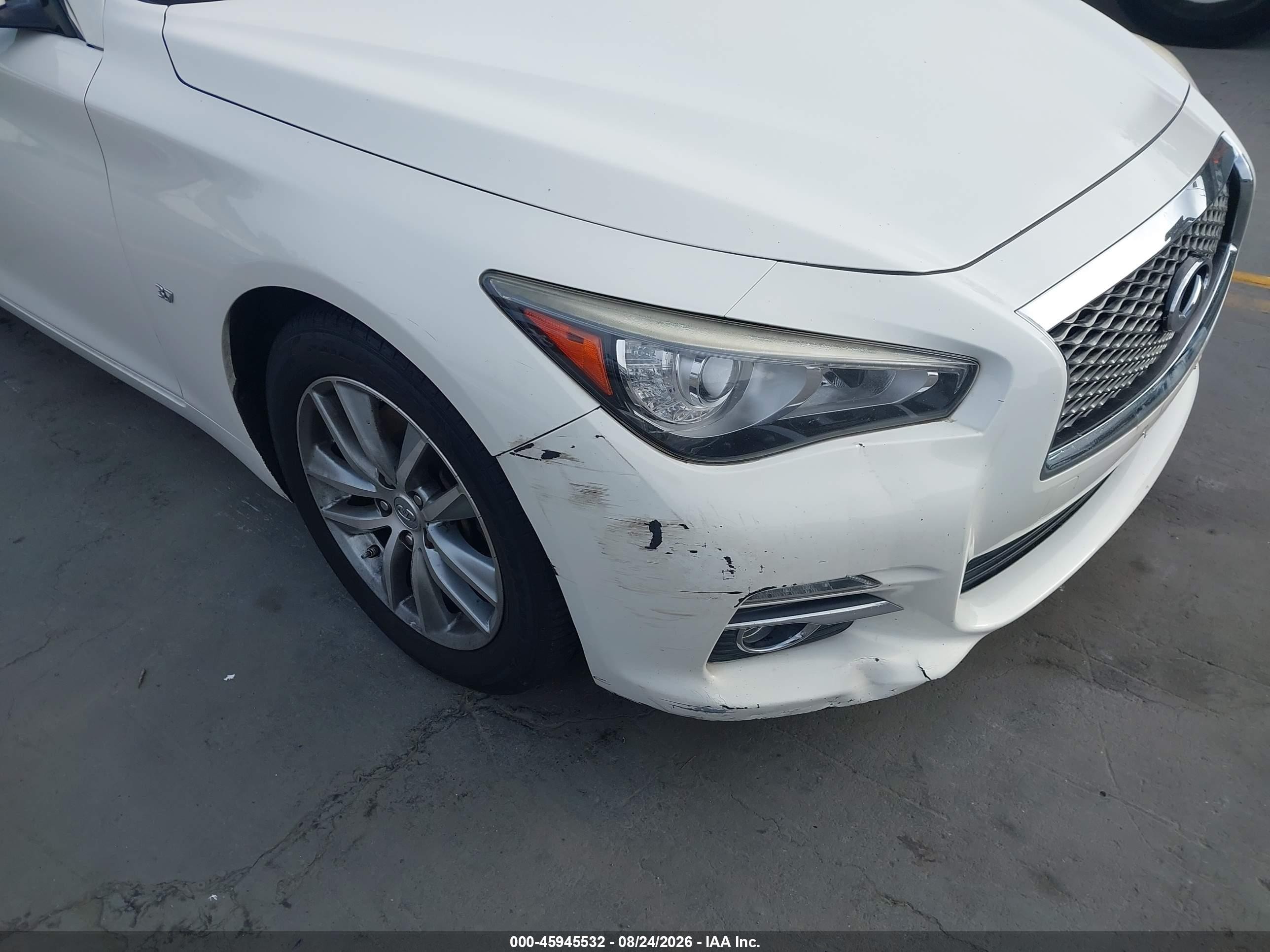 2015 Infiniti Q50   White vin: JN1BV7AP5FM352882