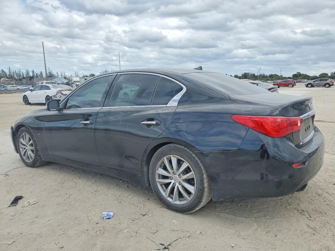 2015 Infiniti Q50 Base Black vin: JN1BV7AP5FM353868