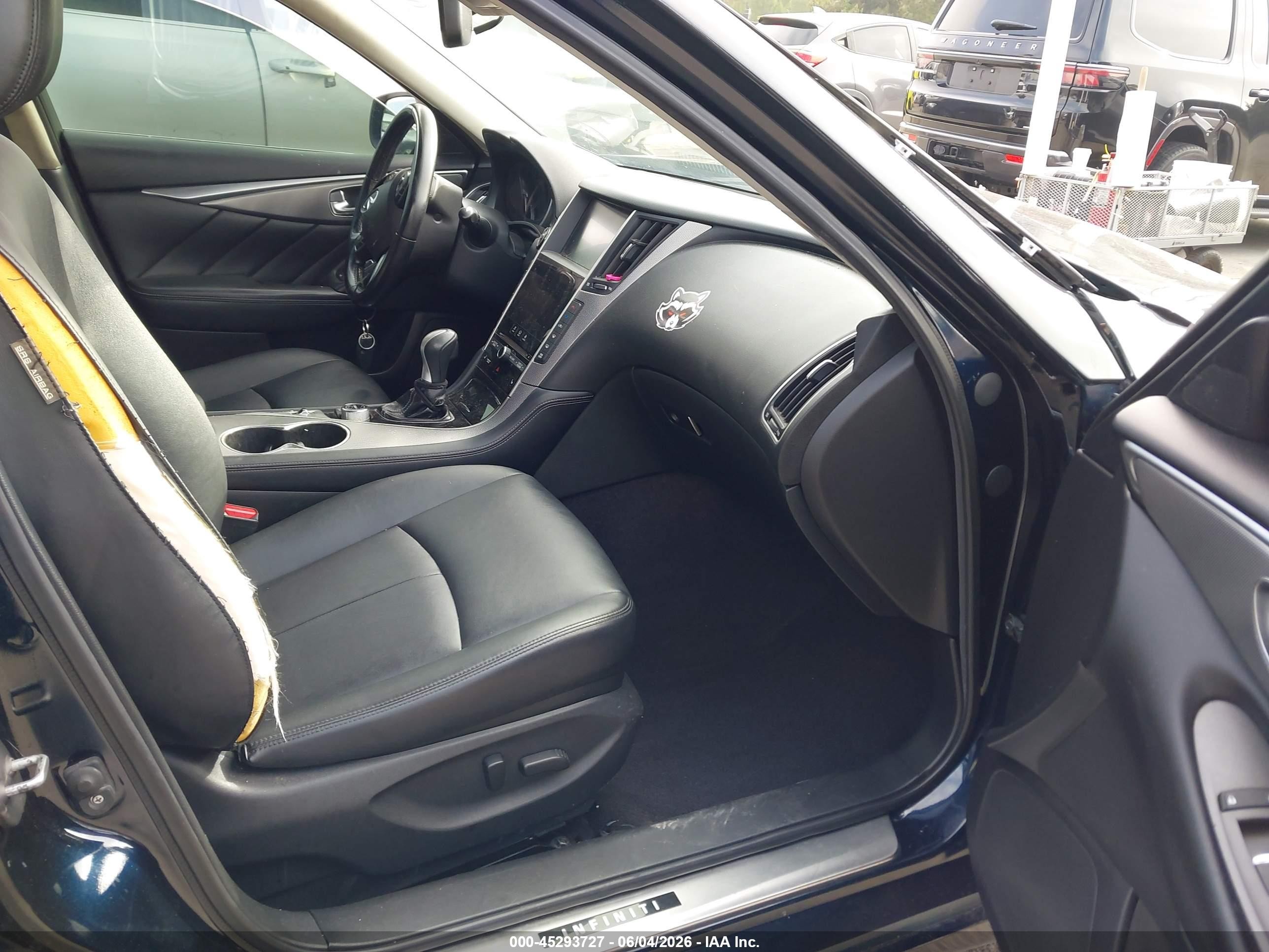 2015 Infiniti Q50 Premium Dark Blue vin: JN1BV7AP5FM354695