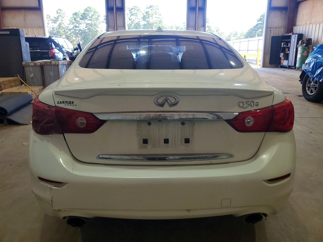 2015 Infiniti Q50 Base White vin: JN1BV7AP5FM356219