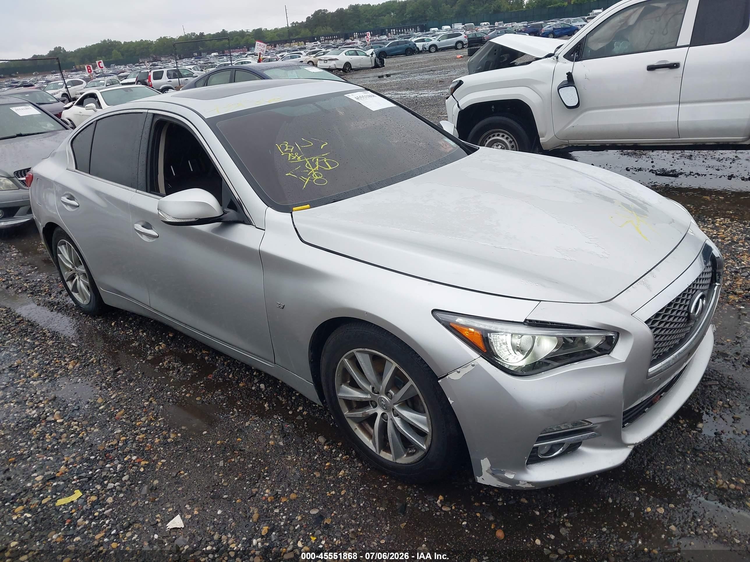 2014 Infiniti Q50 Premium Silver vin: JN1BV7AP6EM685378
