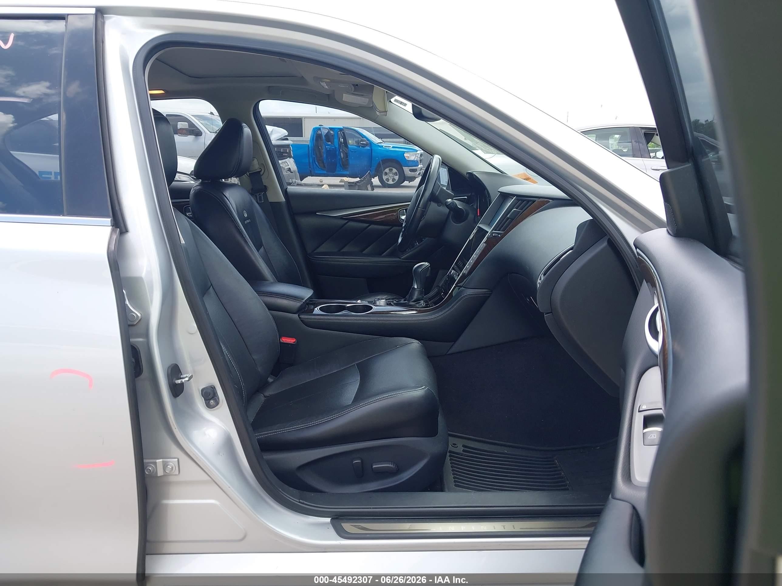 2014 Infiniti Q50 Premium Silver vin: JN1BV7AP6EM688278