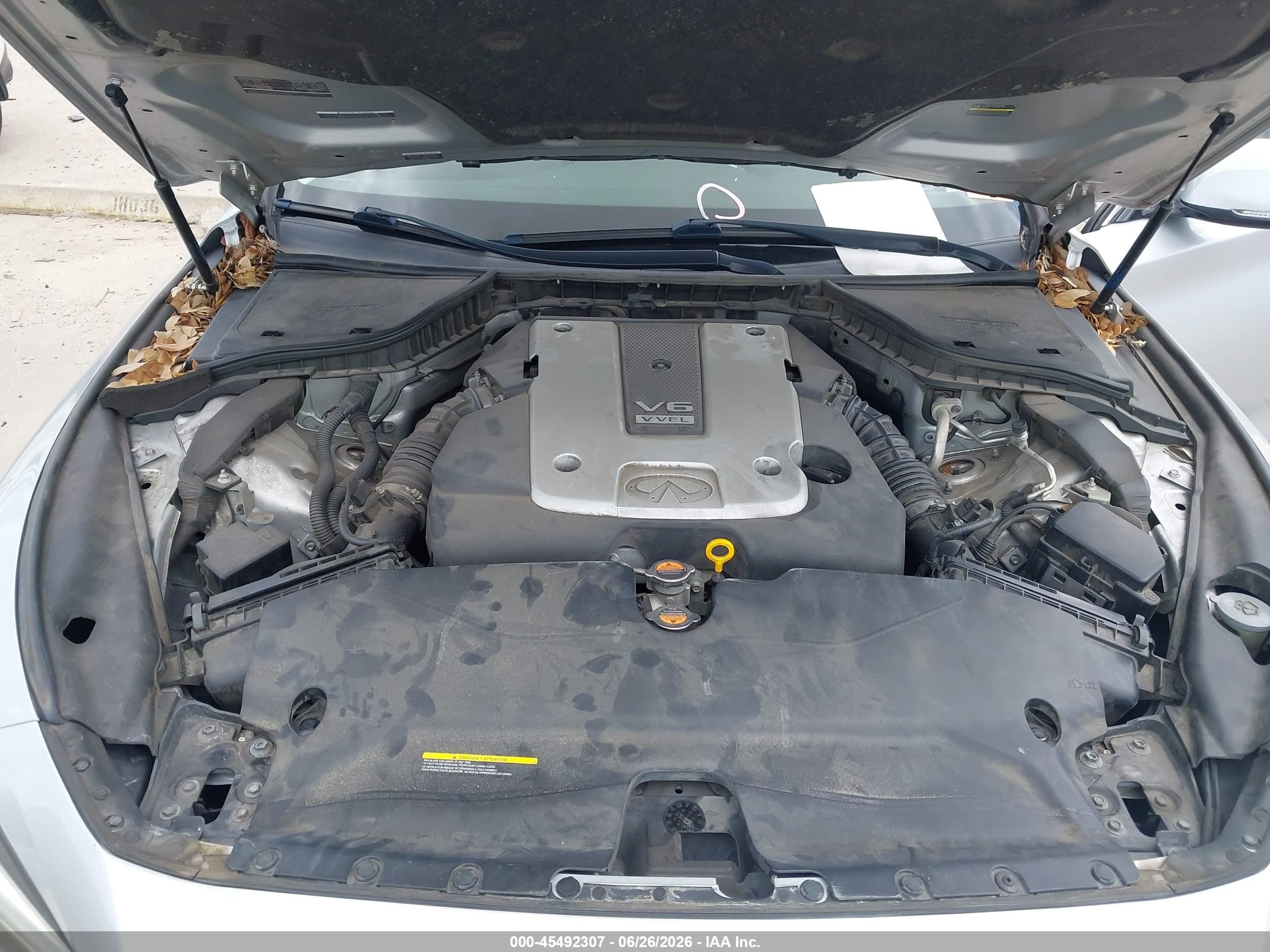 2014 Infiniti Q50 Premium Silver vin: JN1BV7AP6EM688278