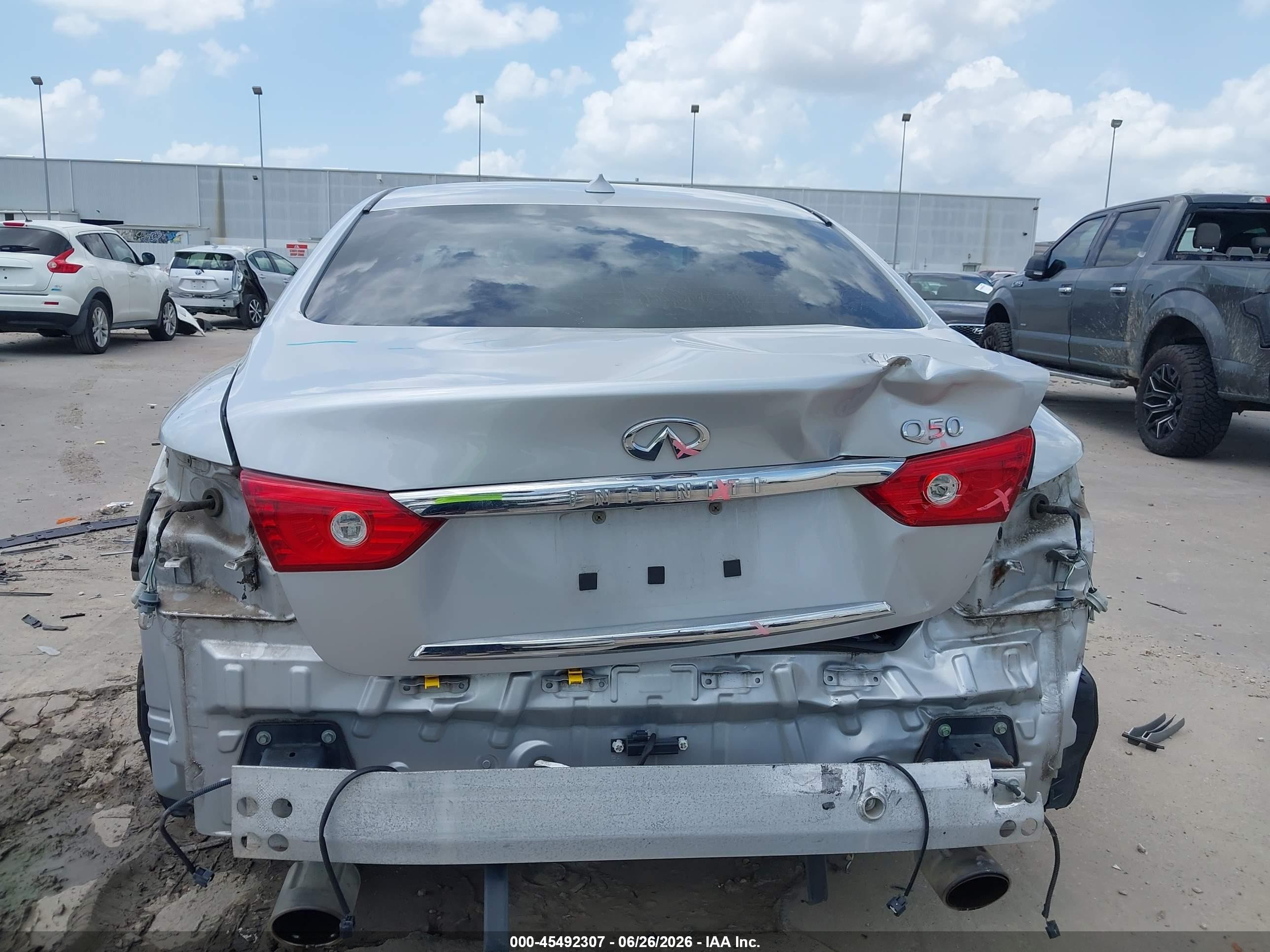 2014 Infiniti Q50 Premium Silver vin: JN1BV7AP6EM688278