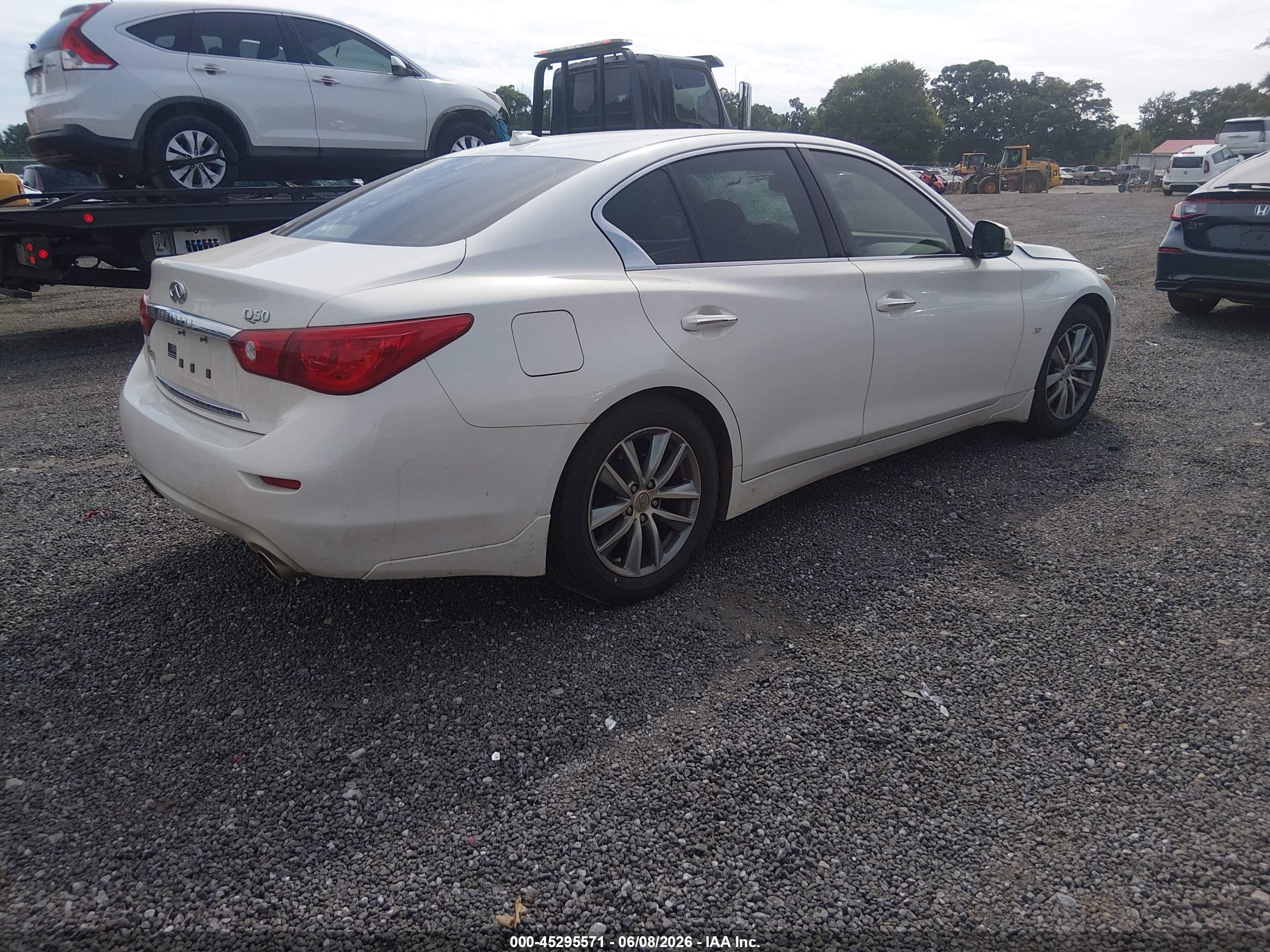 2014 Infiniti Q50 Premium White vin: JN1BV7AP6EM691455