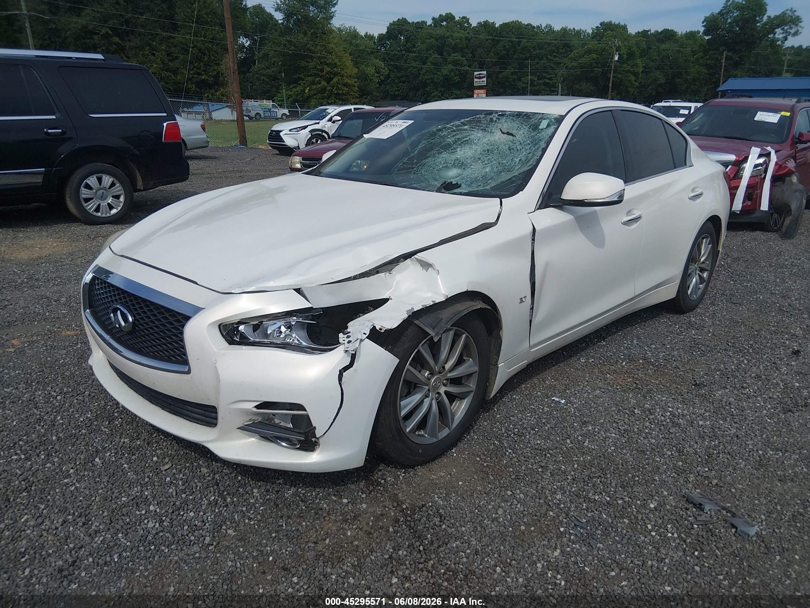2014 Infiniti Q50 Premium White vin: JN1BV7AP6EM691455