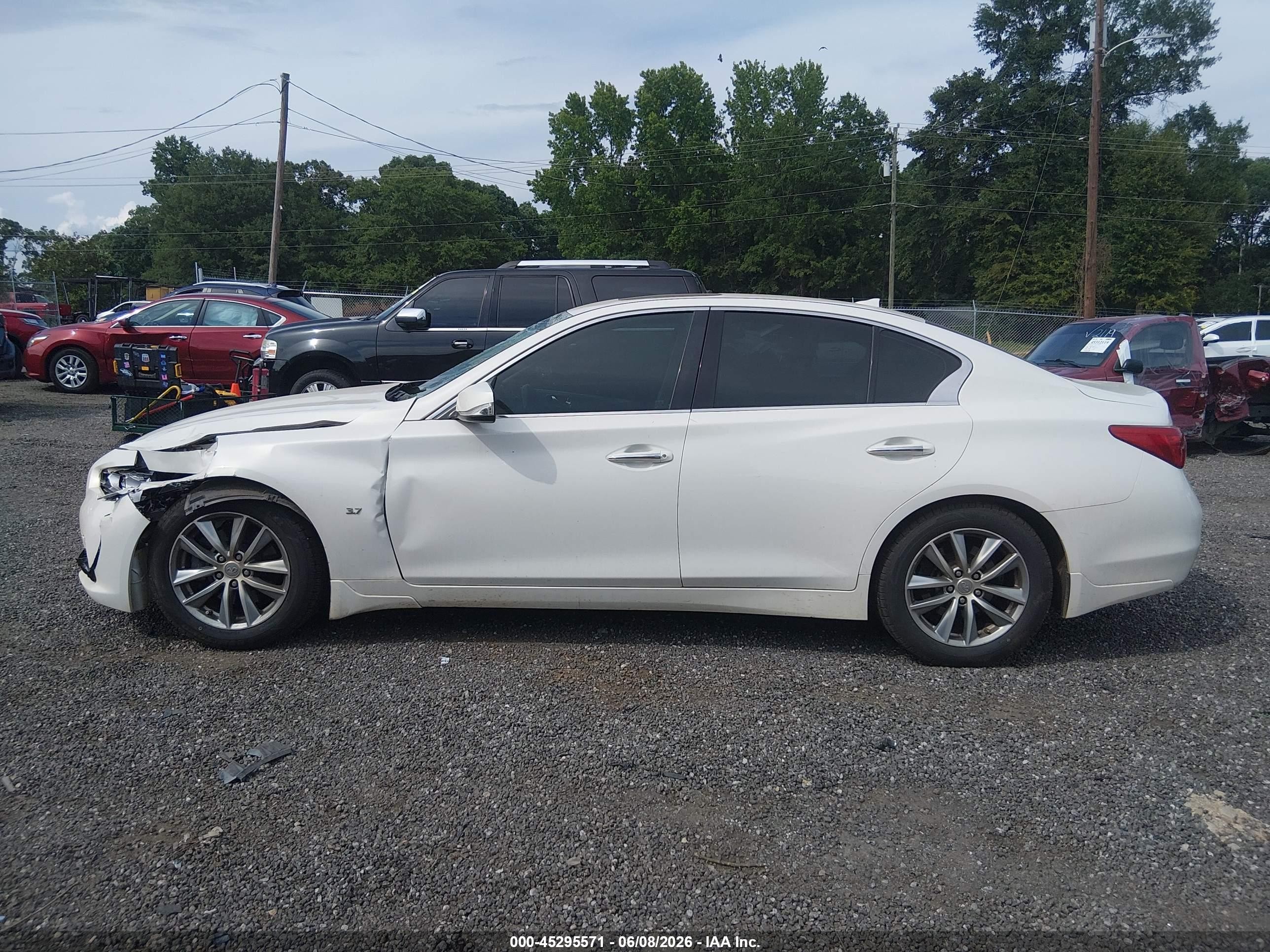 2014 Infiniti Q50 Premium White vin: JN1BV7AP6EM691455