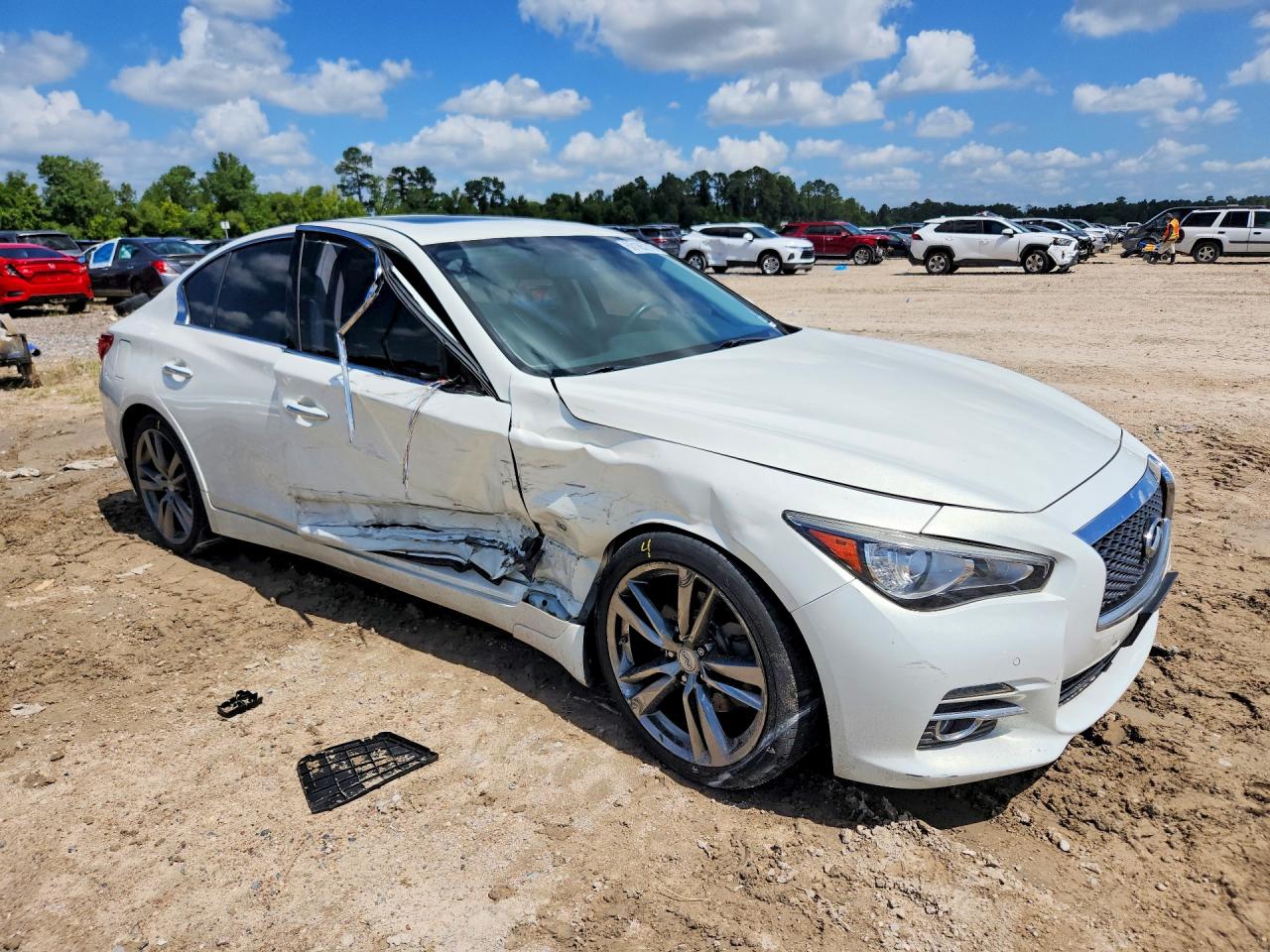 2015 Infiniti Q50 White vin: JN1BV7AP6FM349263