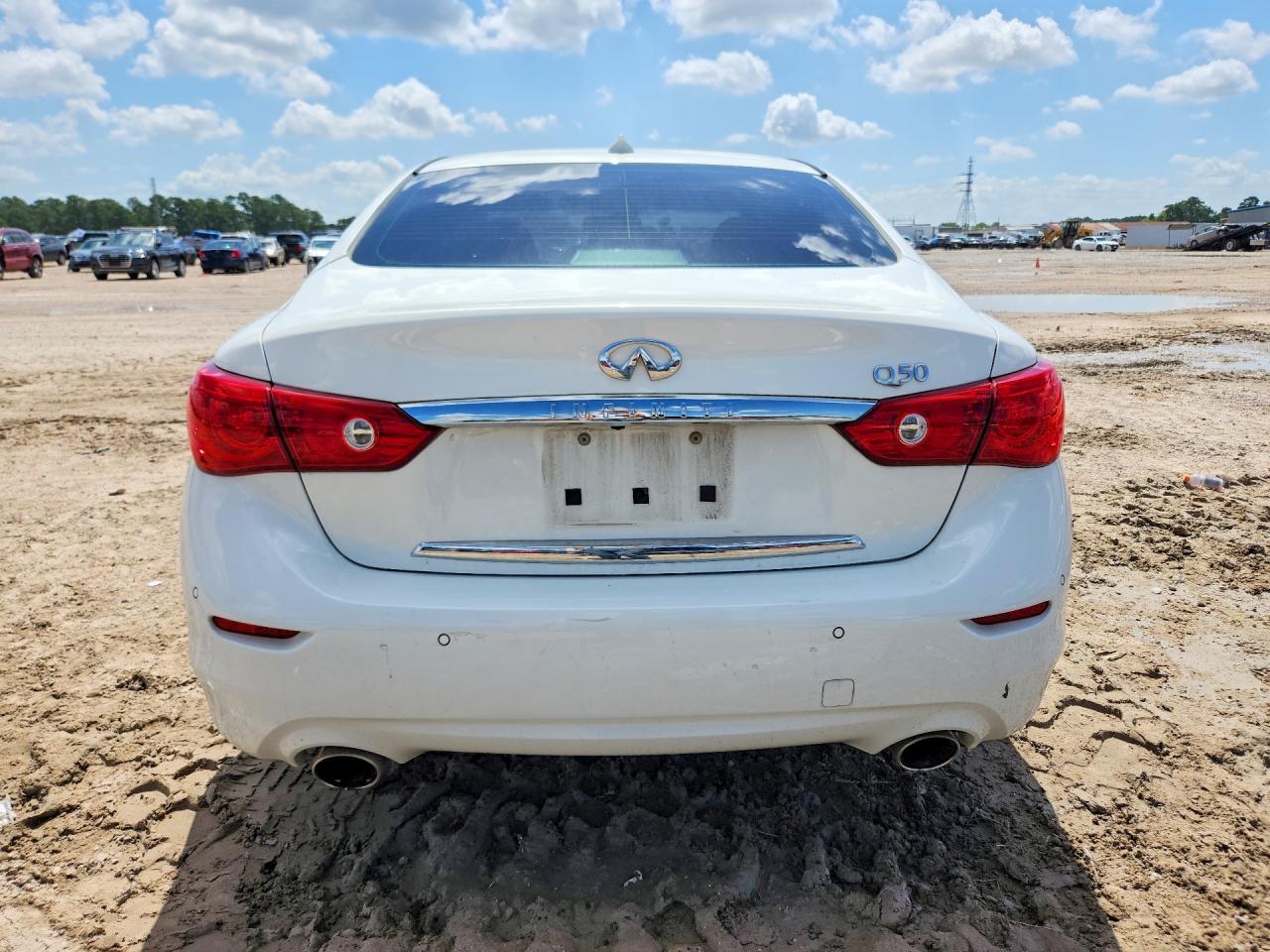 2015 Infiniti Q50 White vin: JN1BV7AP6FM349263