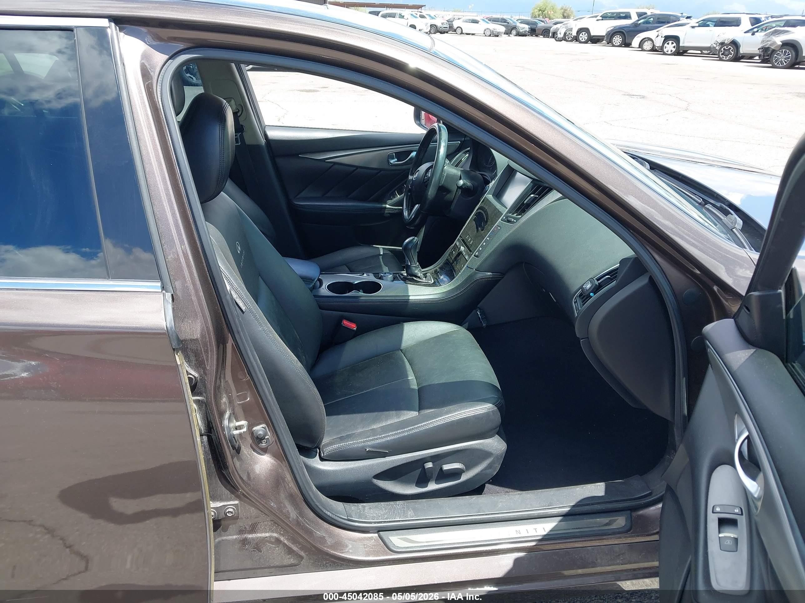 2014 Infiniti Q50 Premium Brown vin: JN1BV7AP7EM671005