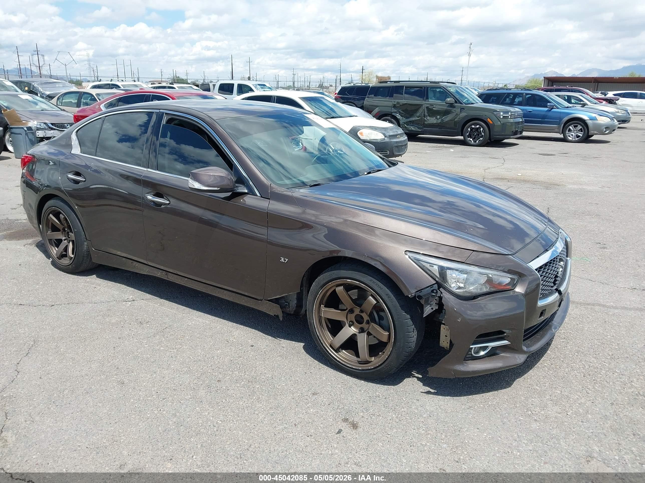 2014 Infiniti Q50 Premium Brown vin: JN1BV7AP7EM671005