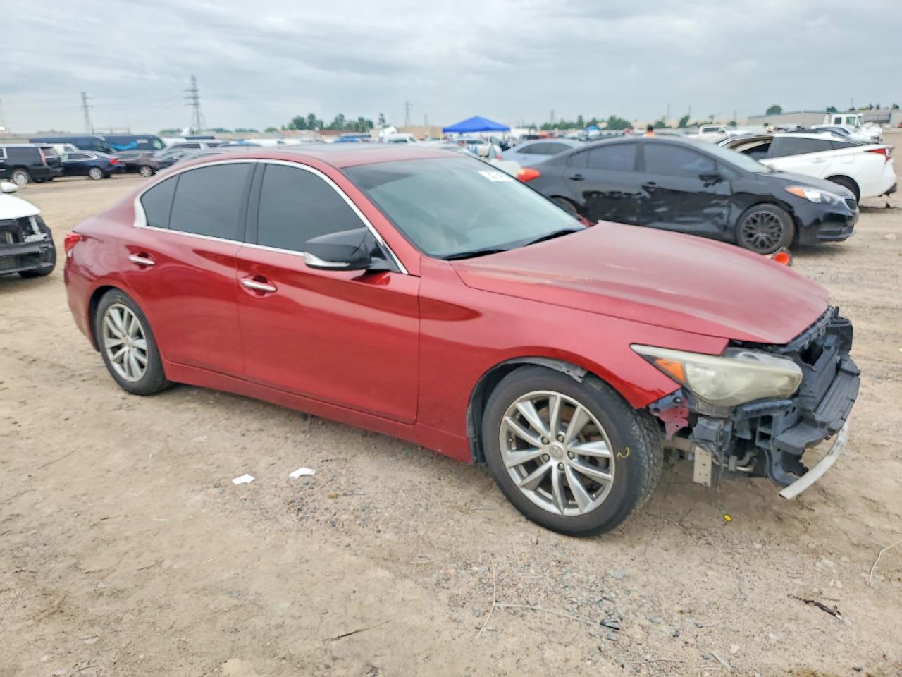 2014 Infiniti Q50 Base Red vin: JN1BV7AP7EM672932