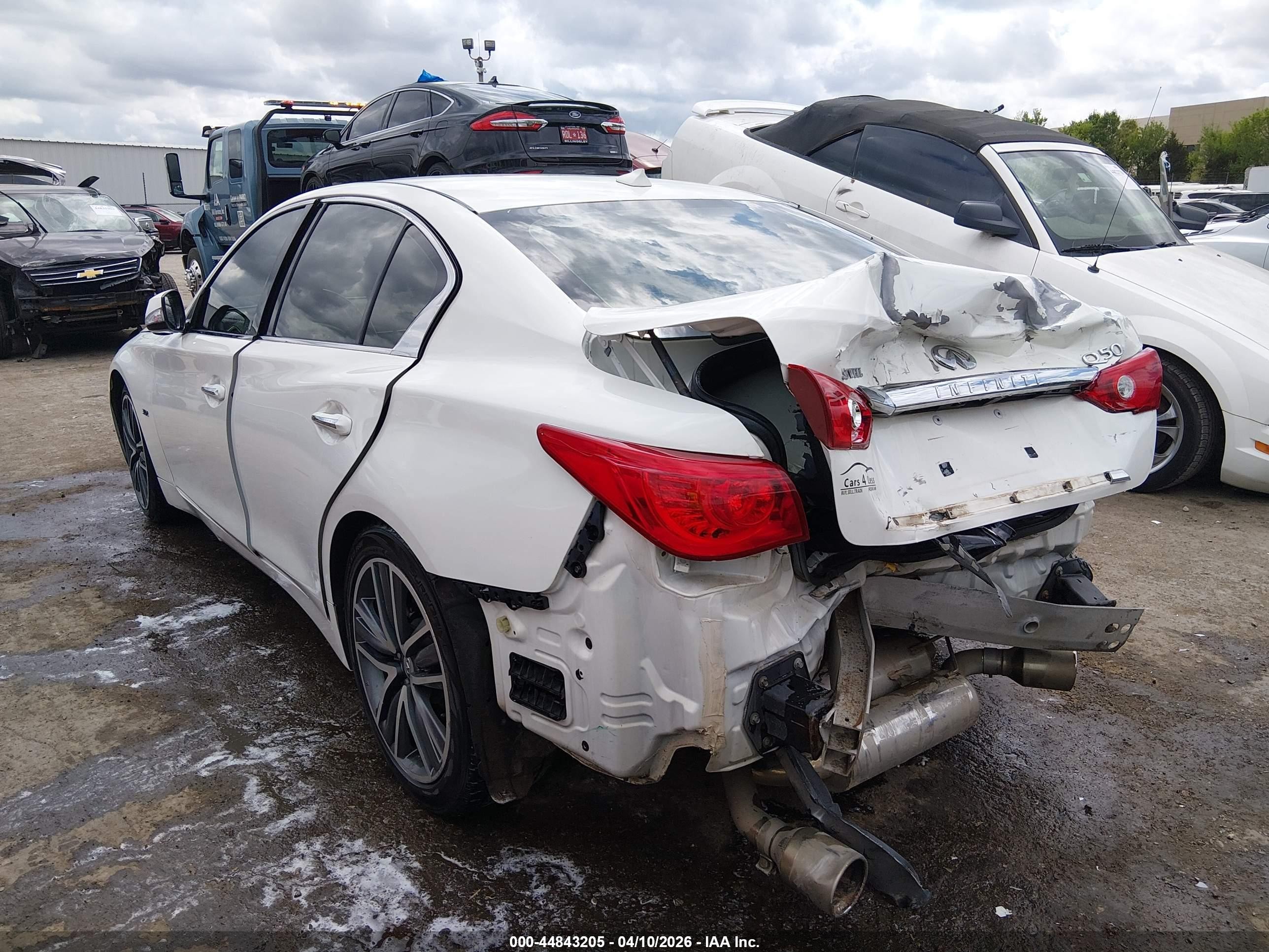 2014 Infiniti Q50 Premium Белый vin: JN1BV7AP7EM673918