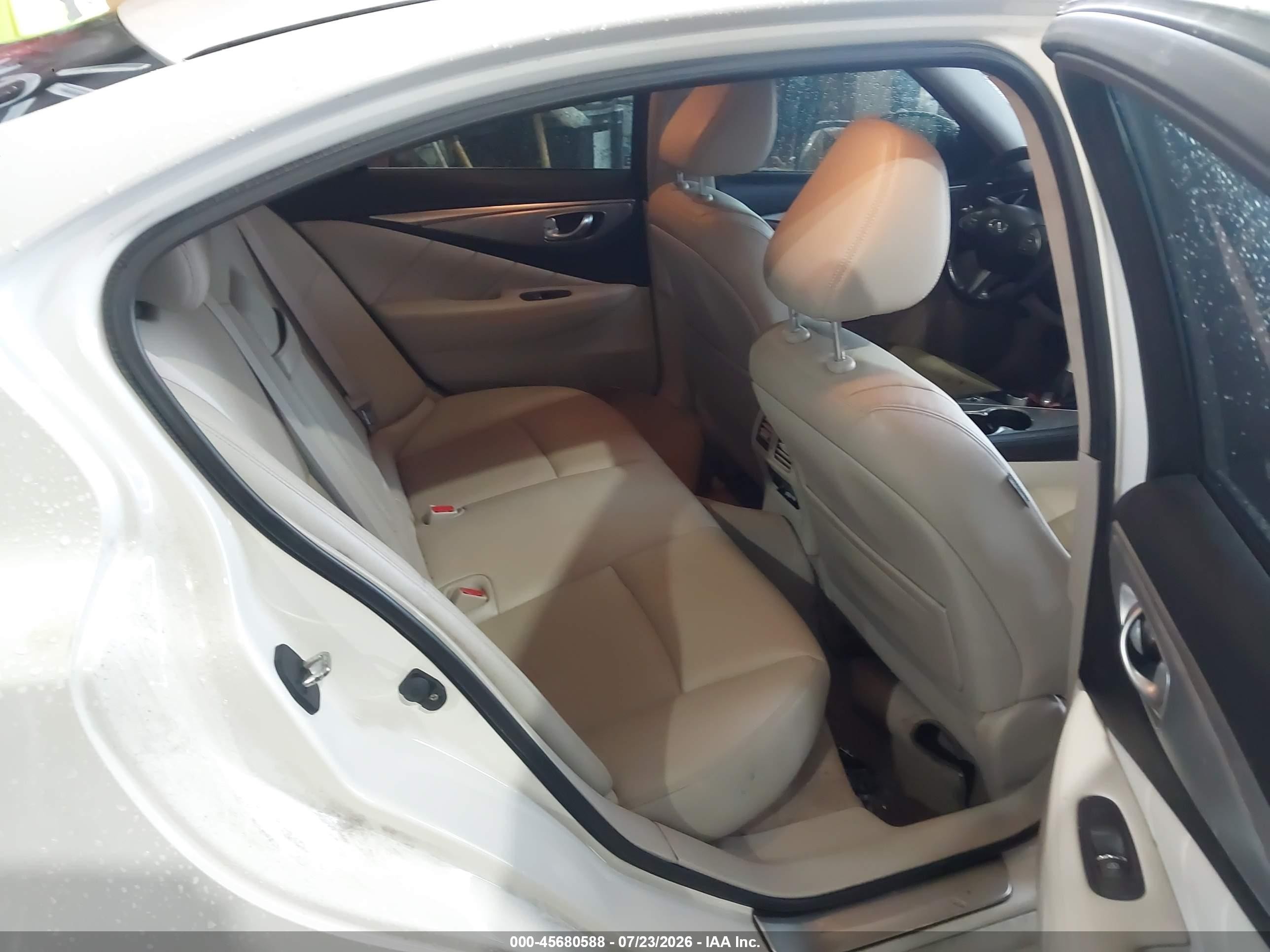 2014 Infiniti Q50 Белый vin: JN1BV7AP7EM674034