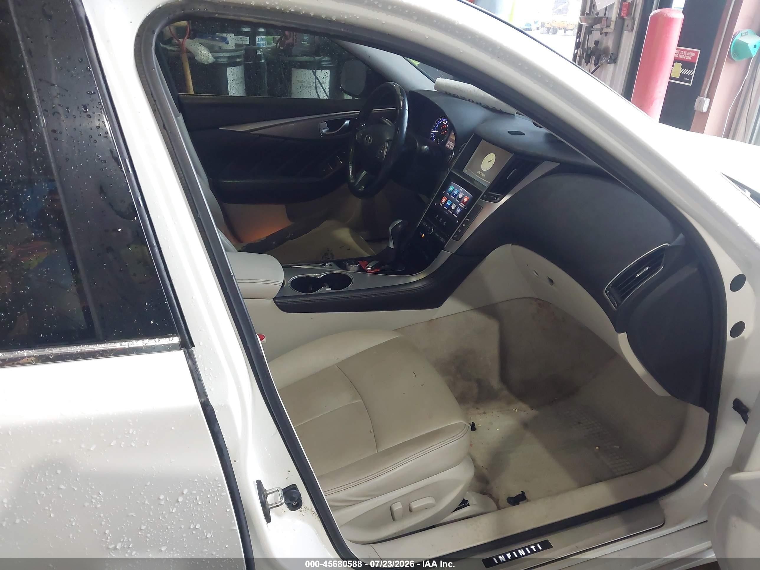 2014 Infiniti Q50 Белый vin: JN1BV7AP7EM674034