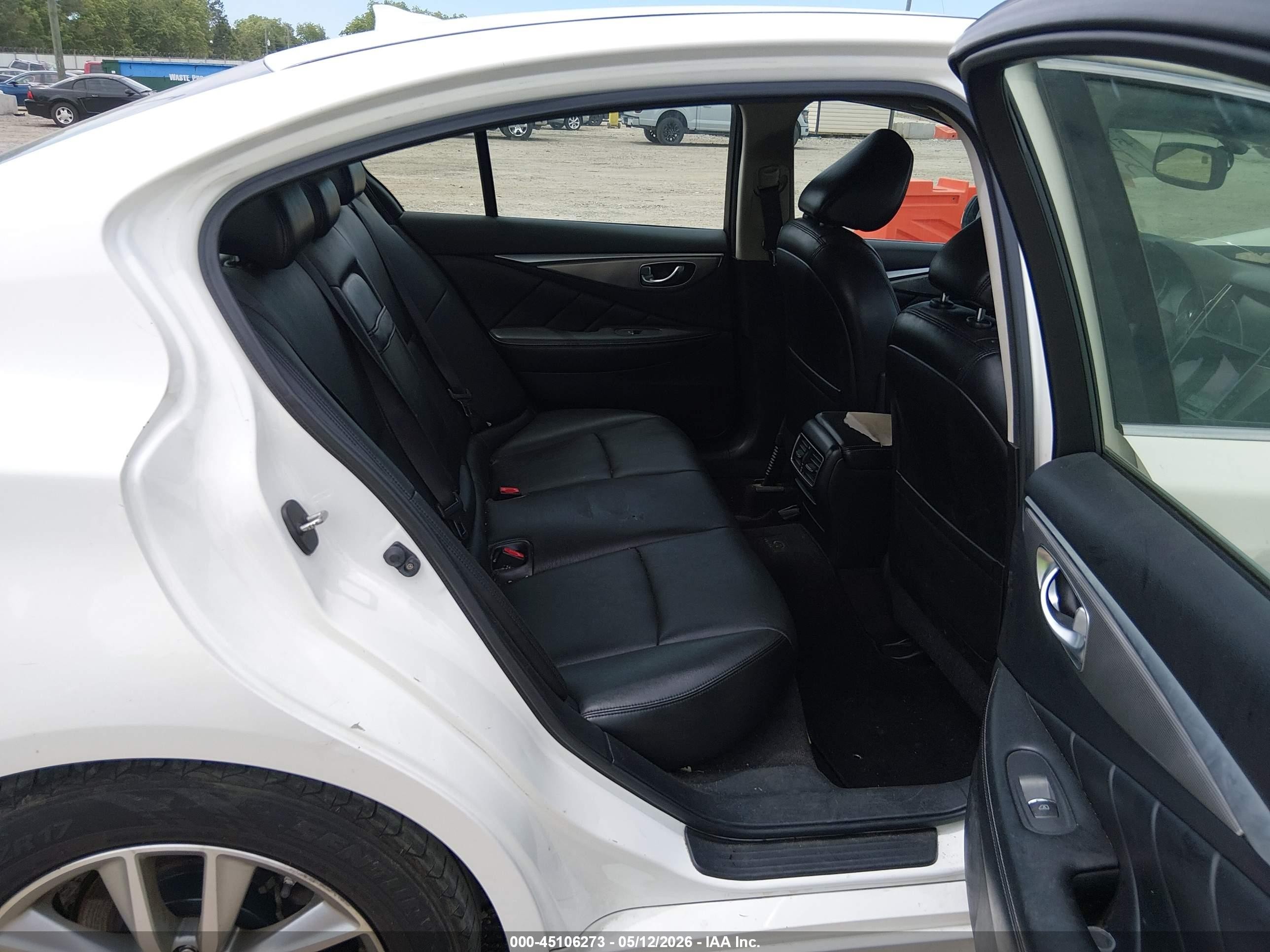 2014 Infiniti Q50 Premium/sport White vin: JN1BV7AP7EM686121