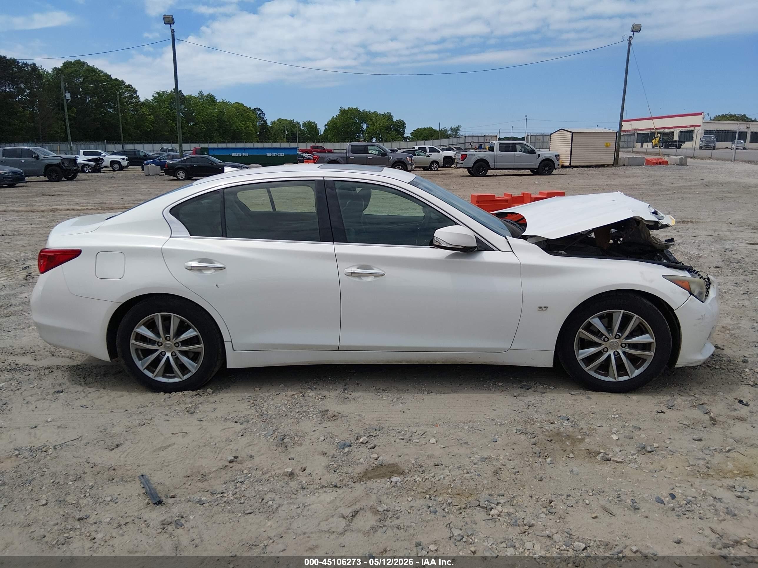 2014 Infiniti Q50 Premium/sport White vin: JN1BV7AP7EM686121